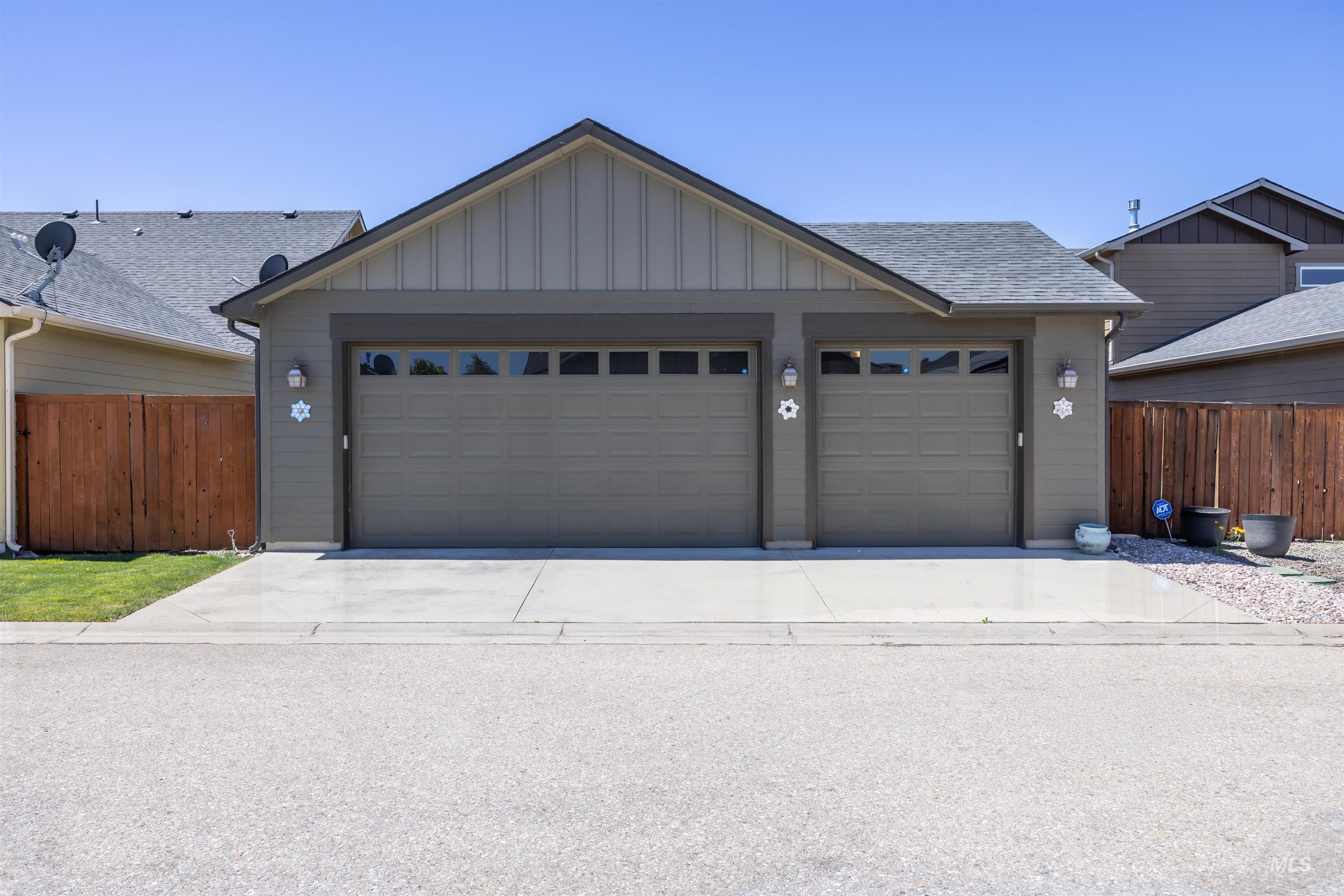 7588 N Froman Avenue, Boise, Idaho 83714, 3 Bedrooms, 2 Bathrooms, Residential For Sale, Price $549,900, 98987414