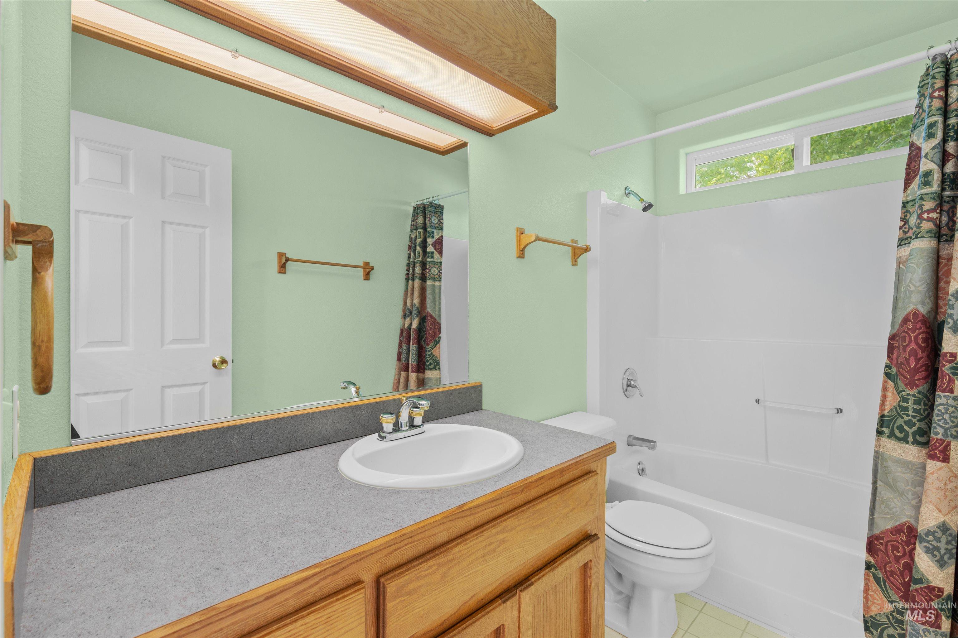 1821 4th Ave., Clarkston, Washington 99403, 4 Bedrooms, 2 Bathrooms, Residential For Sale, Price $435,900, 98987415