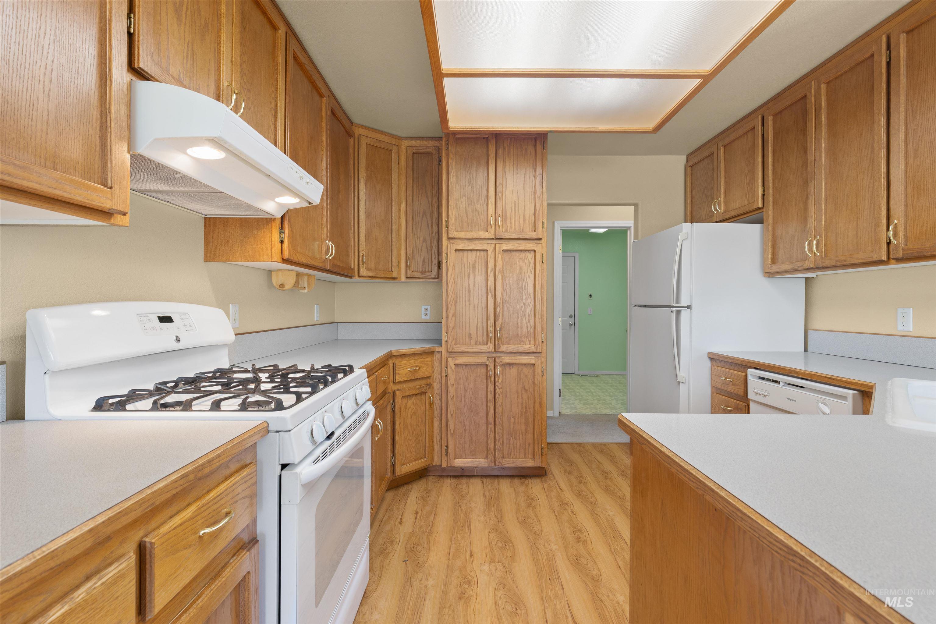 1821 4th Ave., Clarkston, Washington 99403, 4 Bedrooms, 2 Bathrooms, Residential For Sale, Price $435,900, 98987415