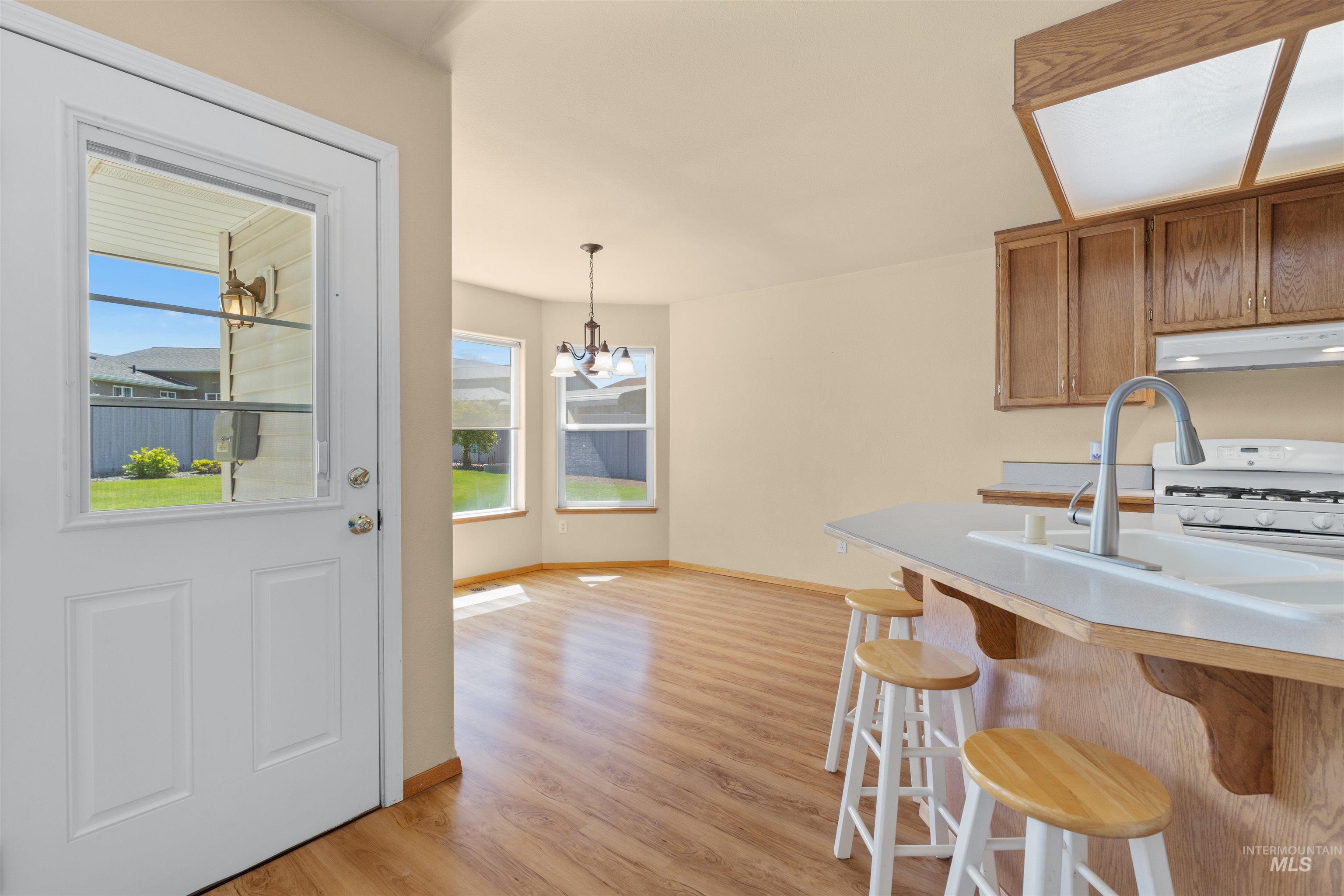 1821 4th Ave., Clarkston, Washington 99403, 4 Bedrooms, 2 Bathrooms, Residential For Sale, Price $435,900, 98987415