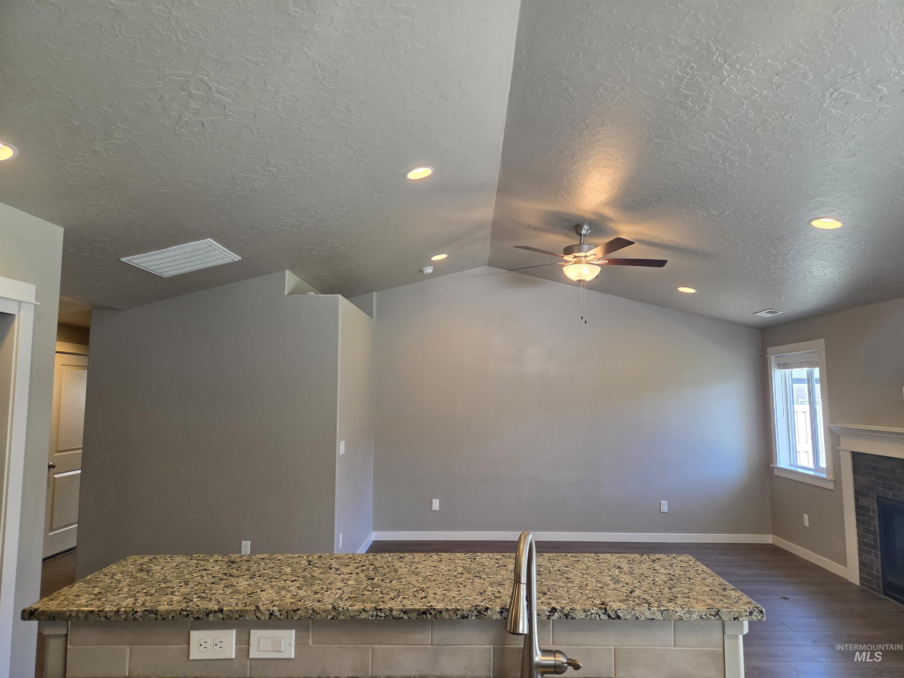 587 Stanley Lake St, Middleton, Idaho 83644, 3 Bedrooms, 2 Bathrooms, Residential For Sale, Price $420,000, 98987416