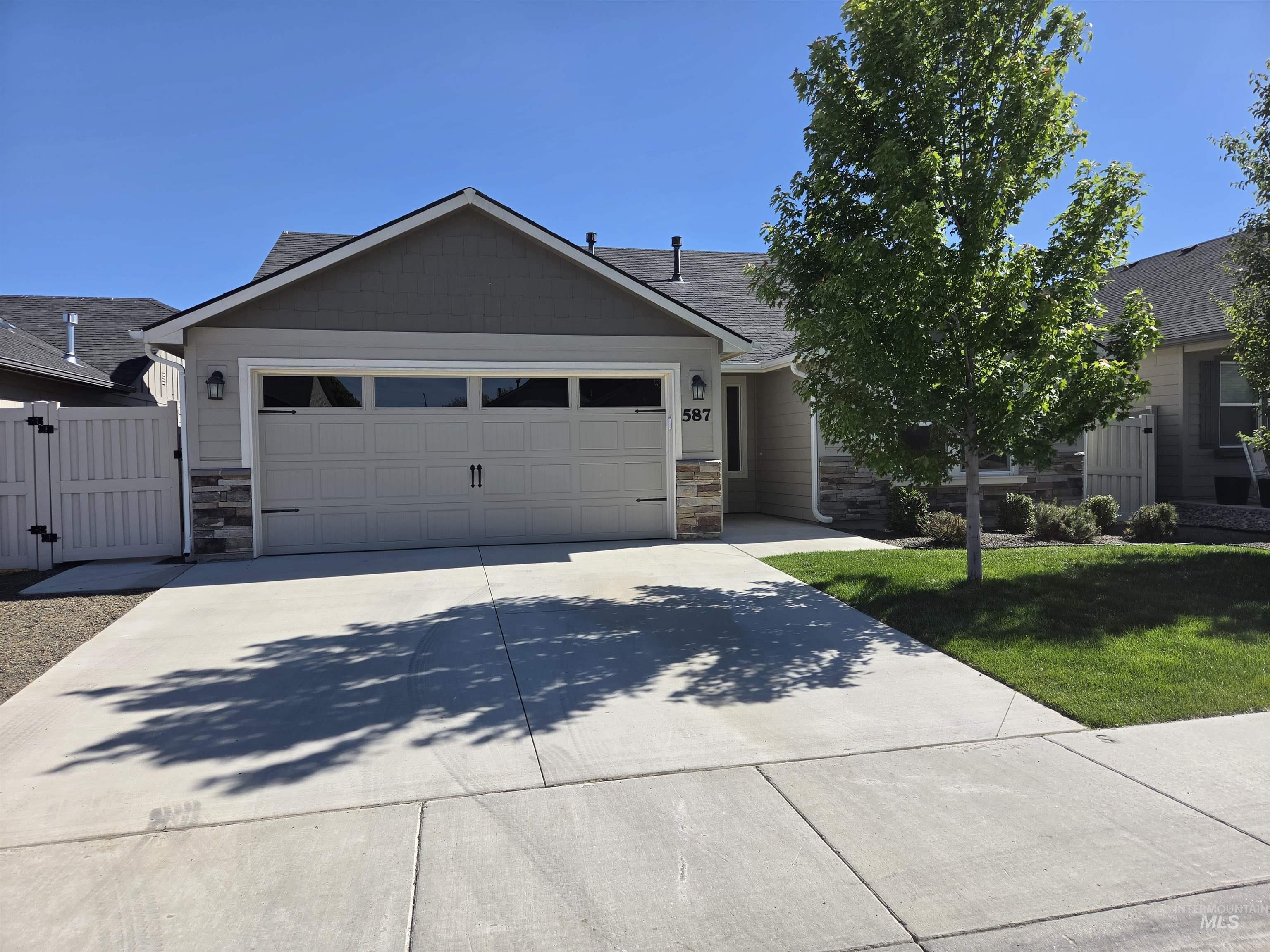 587 Stanley Lake St, Middleton, Idaho 83644, 3 Bedrooms, 2 Bathrooms, Residential For Sale, Price $420,000, 98987416
