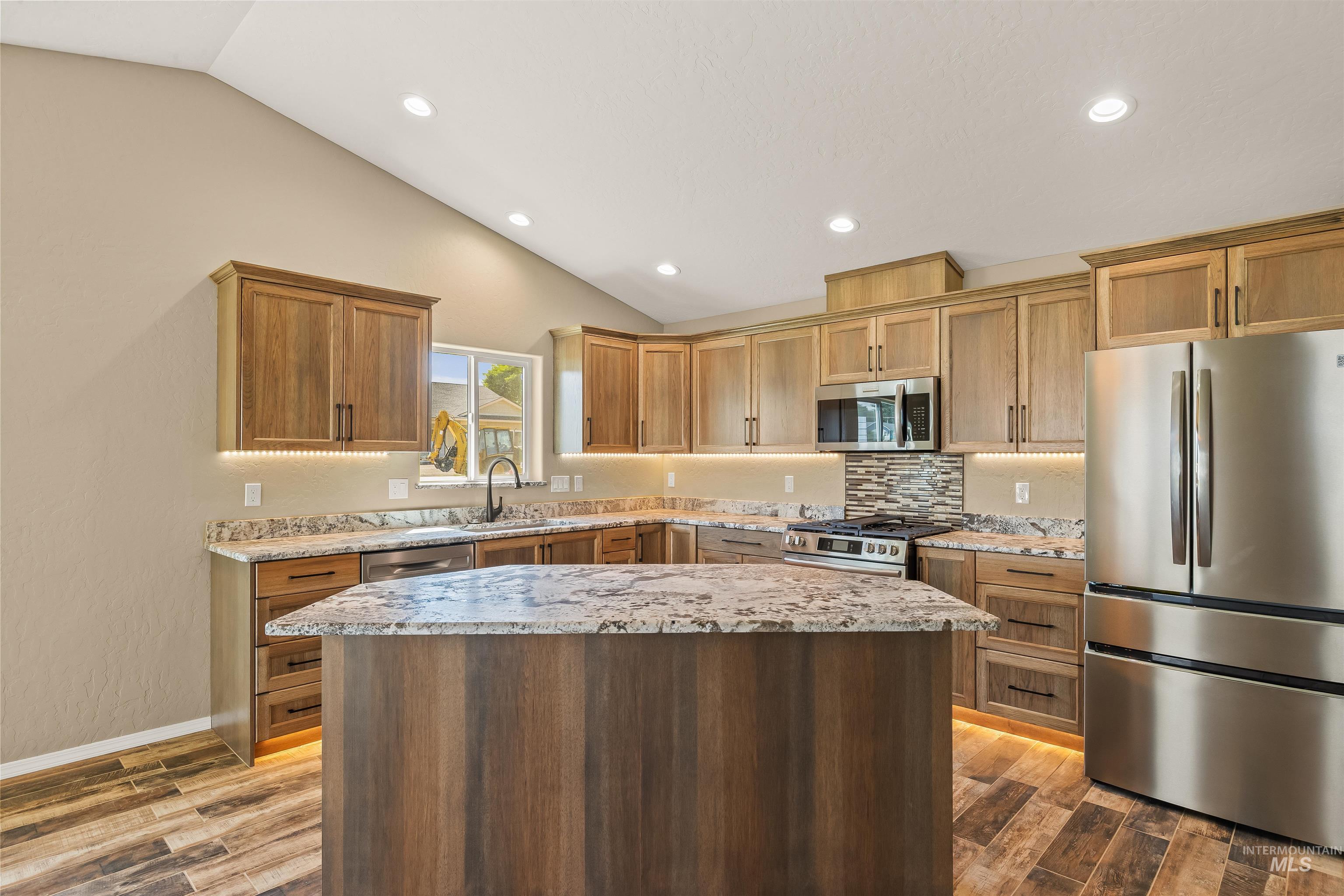 332 Park Dr, Lewiston, Idaho 83501, 3 Bedrooms, 2 Bathrooms, Residential For Sale, Price $540,000, 98987417