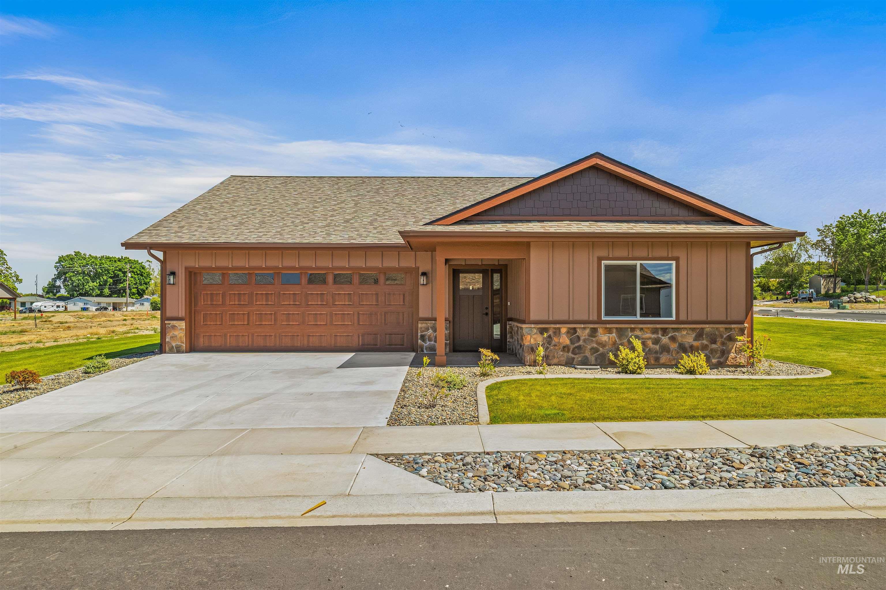 332 Park Dr, Lewiston, Idaho 83501, 3 Bedrooms, 2 Bathrooms, Residential For Sale, Price $540,000, 98987417