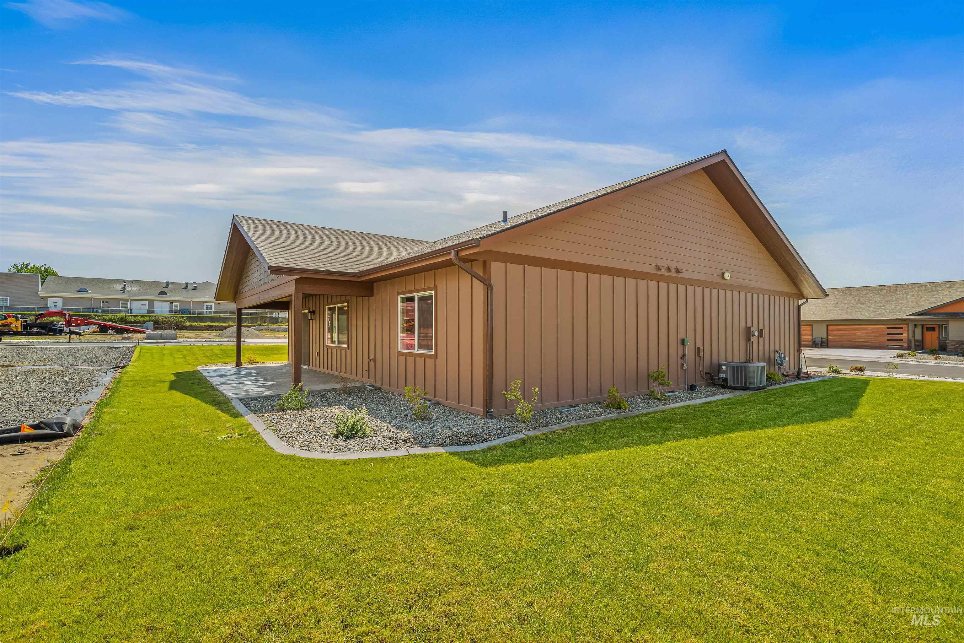 332 Park Dr, Lewiston, Idaho 83501, 3 Bedrooms, 2 Bathrooms, Residential For Sale, Price $540,000, 98987417