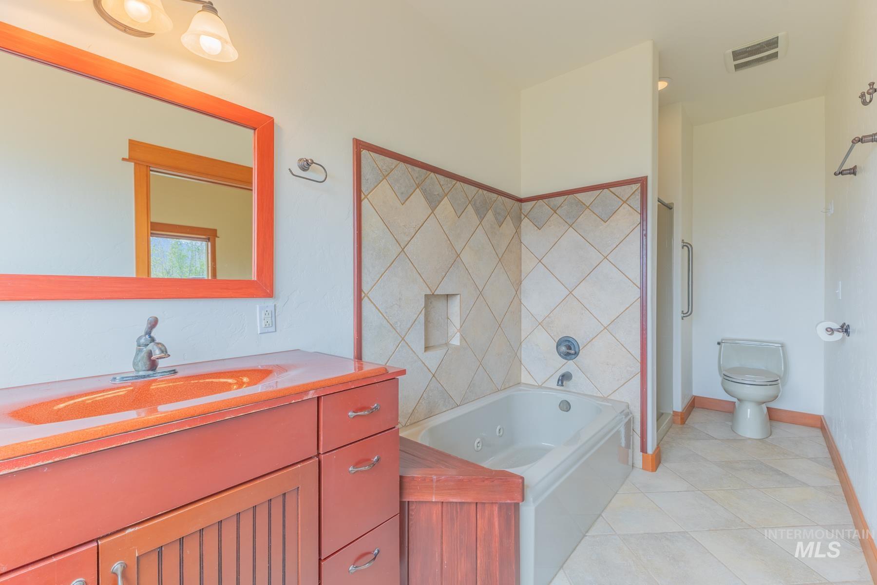 13657 Farm to Market Rd., McCall, Idaho 83638-5311, 3 Bedrooms, 3 Bathrooms, Residential For Sale, Price $1,500,000, 98987421