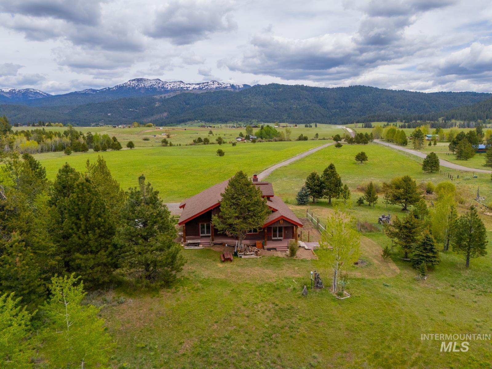 13657 Farm to Market Rd., McCall, Idaho 83638-5311, 3 Bedrooms, 3 Bathrooms, Residential For Sale, Price $1,500,000, 98987421