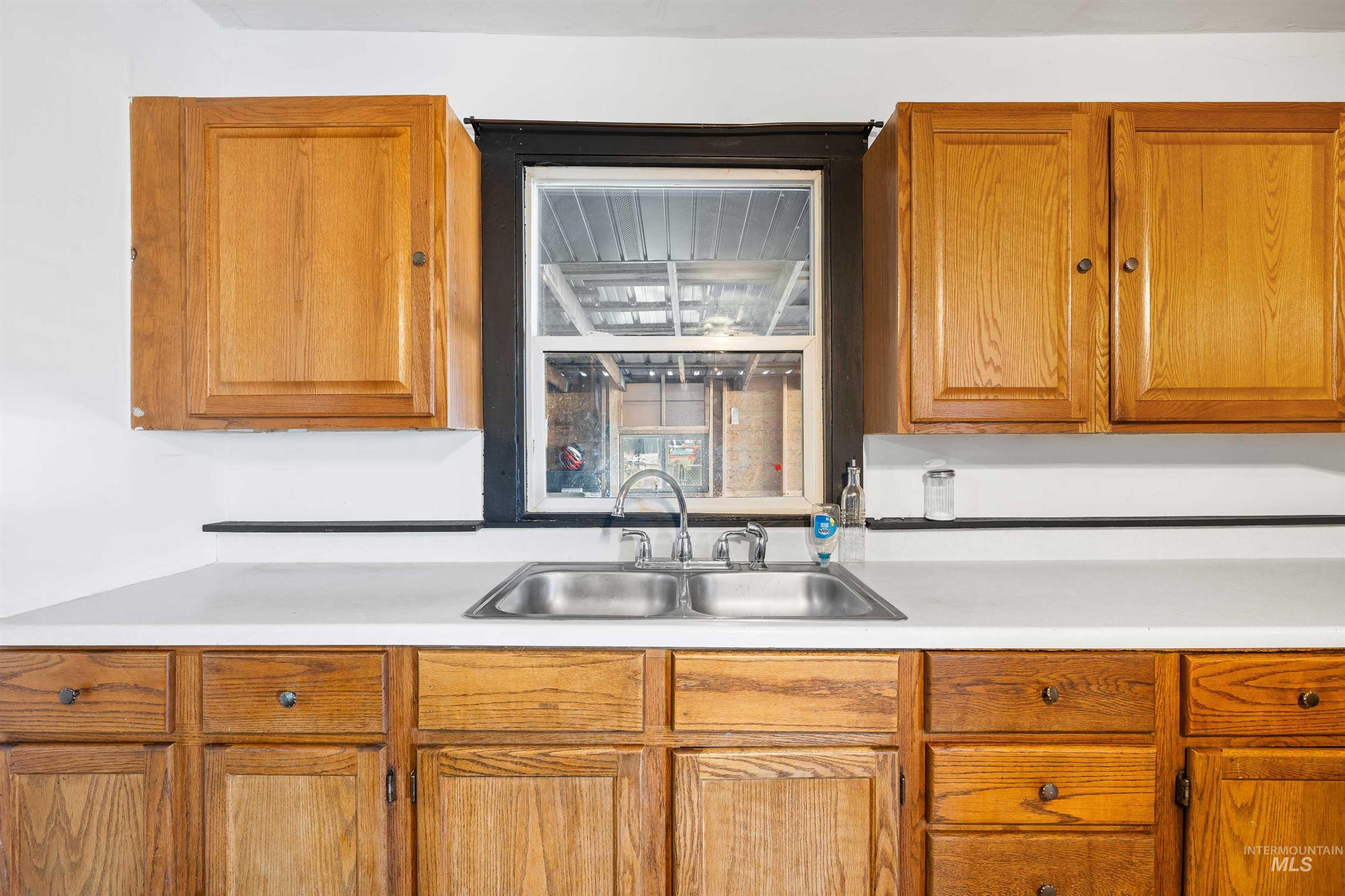 102 E. 6th St., Rupert, Idaho 83350, 3 Bedrooms, 2 Bathrooms, Residential For Sale, Price $260,000, 98987423