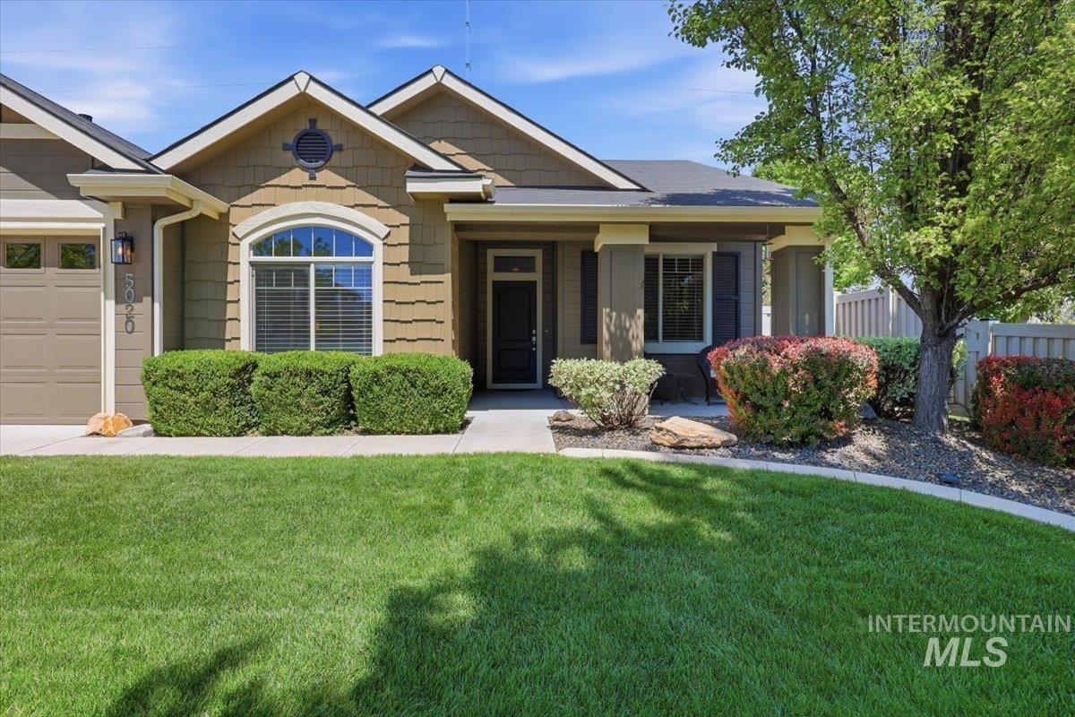 5020 W Los Flores St, Meridian, Idaho 83646-7102, 3 Bedrooms, 2 Bathrooms, Residential For Sale, Price $475,900, 98987424