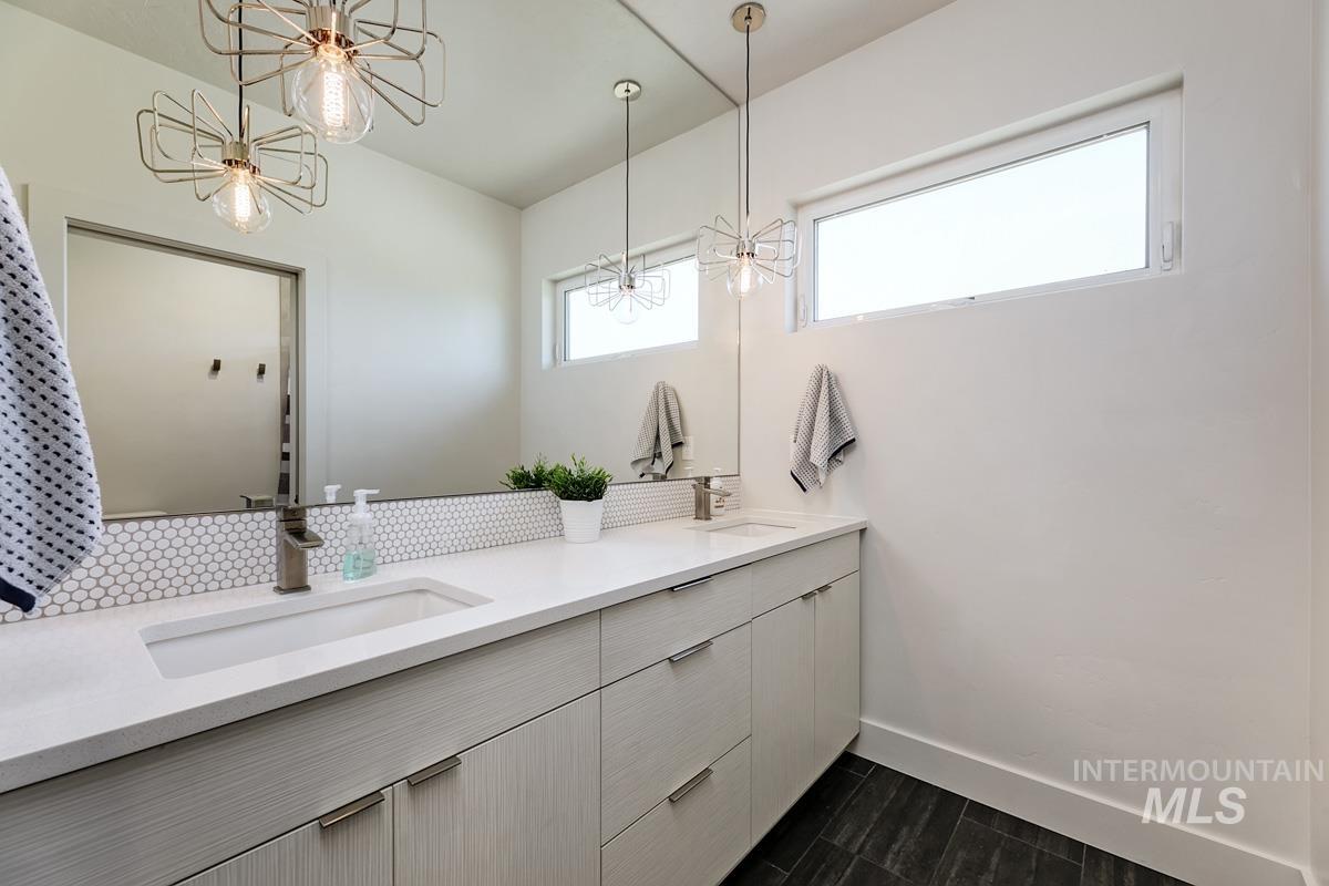 4184 E Divide Pass St, Meridian, Idaho 83642, 3 Bedrooms, 2.5 Bathrooms, Residential For Sale, Price $875,000, 98987428