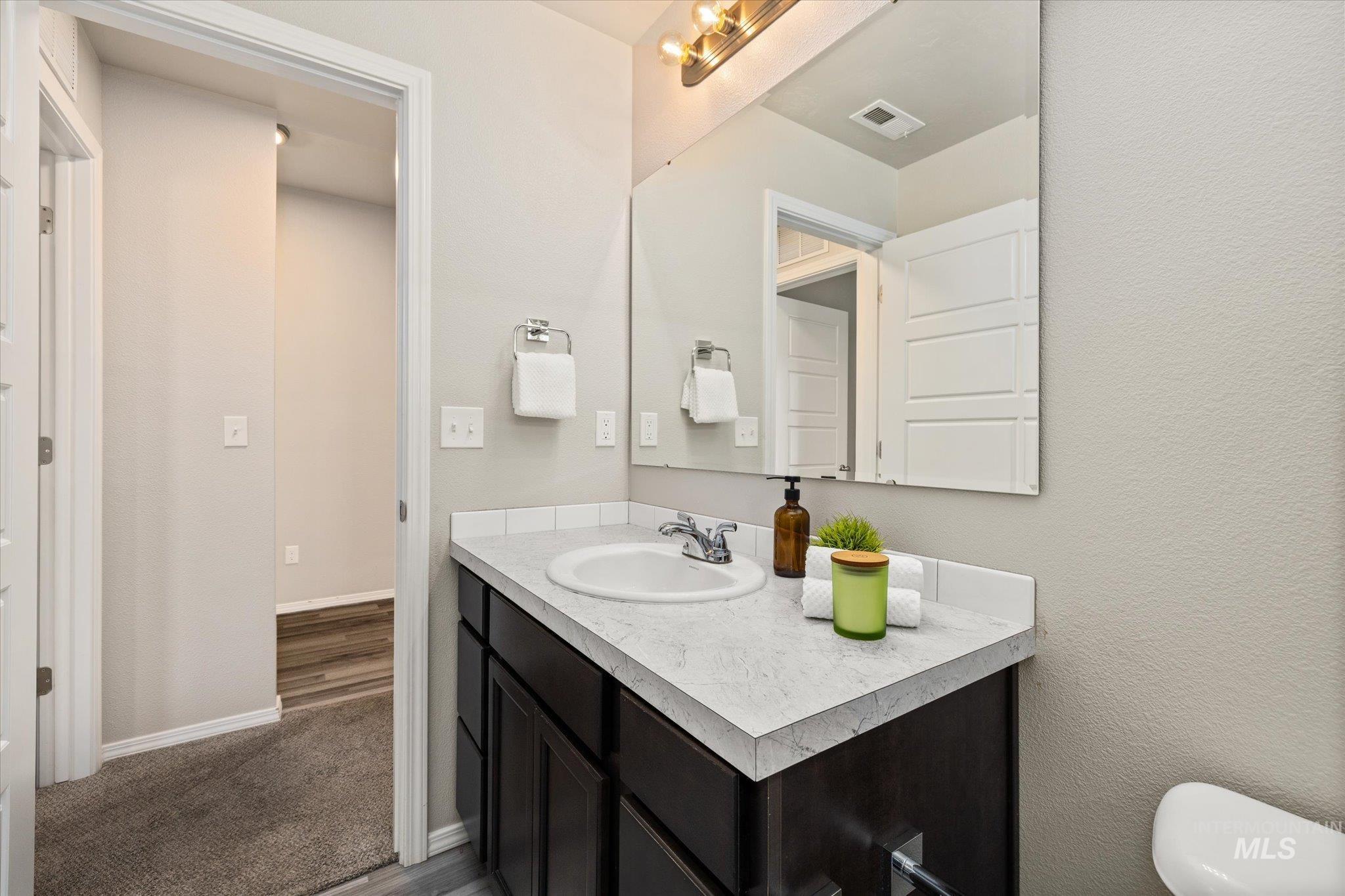 11887 W Box Canyon St, Star, Idaho 83669, 4 Bedrooms, 2 Bathrooms, Residential For Sale, Price $499,000, 98987429