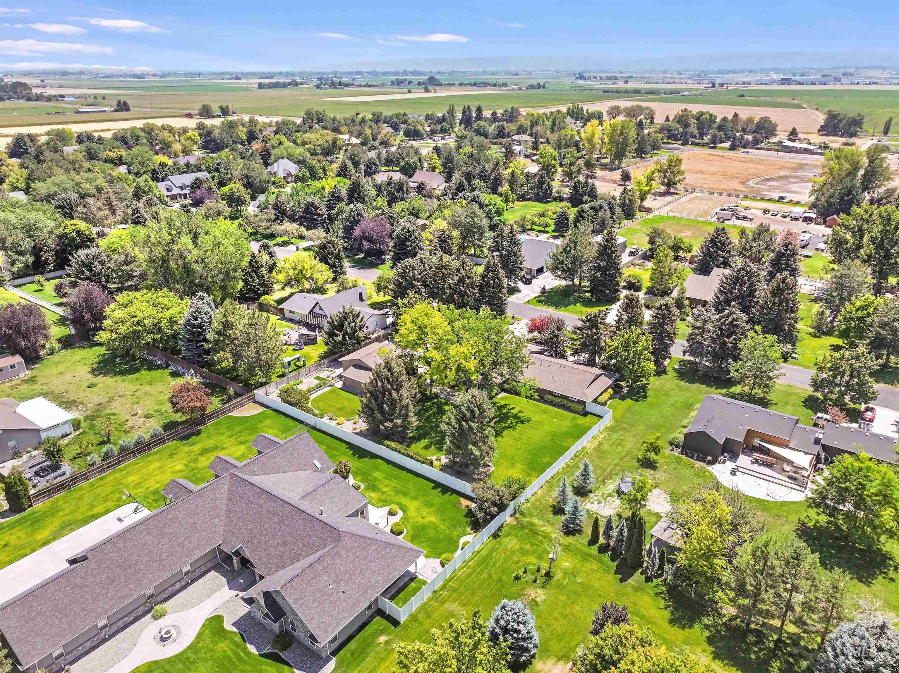 3237 Woodridge Dr, Twin Falls, Idaho 83301, 5 Bedrooms, 3 Bathrooms, Residential For Sale, Price $775,000, 98987430