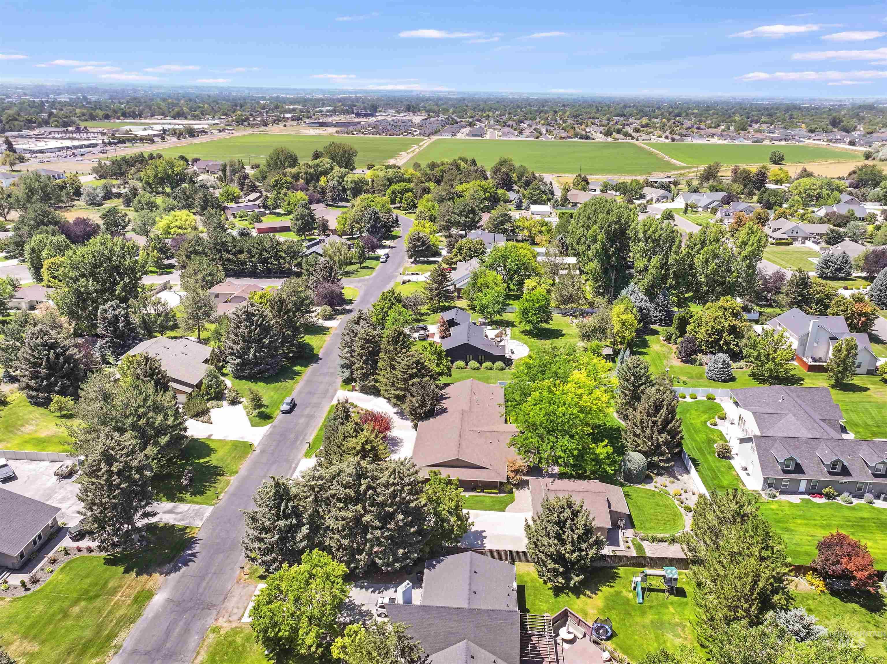 3237 Woodridge Dr, Twin Falls, Idaho 83301, 5 Bedrooms, 3 Bathrooms, Residential For Sale, Price $775,000, 98987430