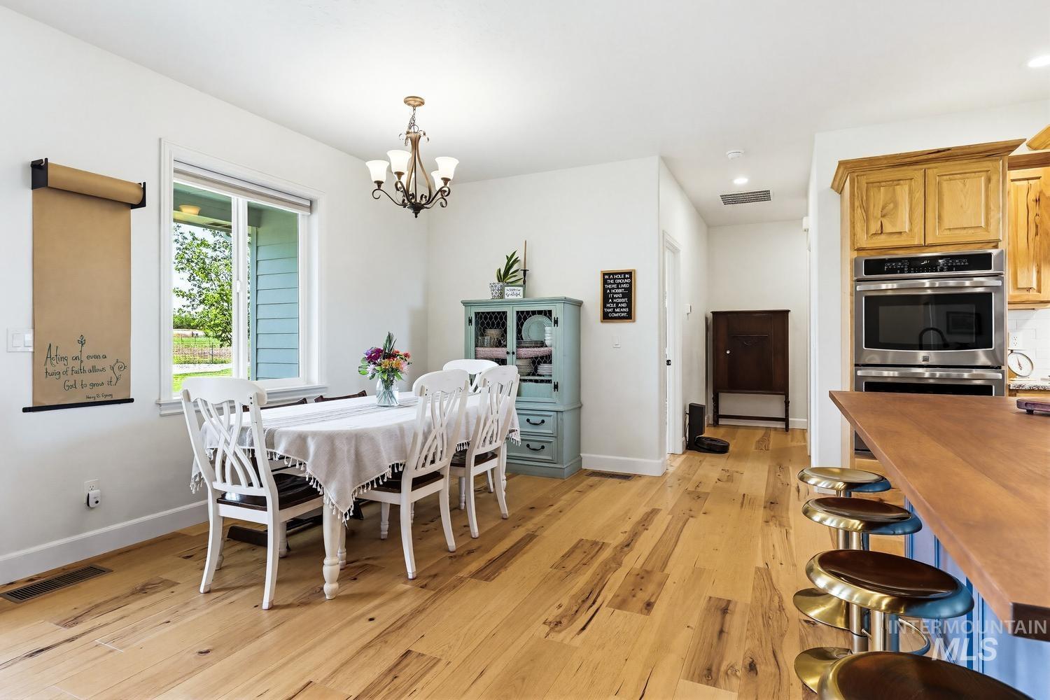 21739 Ustick Rd, Caldwell, Idaho 83607, 4 Bedrooms, 2 Bathrooms, Residential For Sale, Price $1,087,800, 98987436
