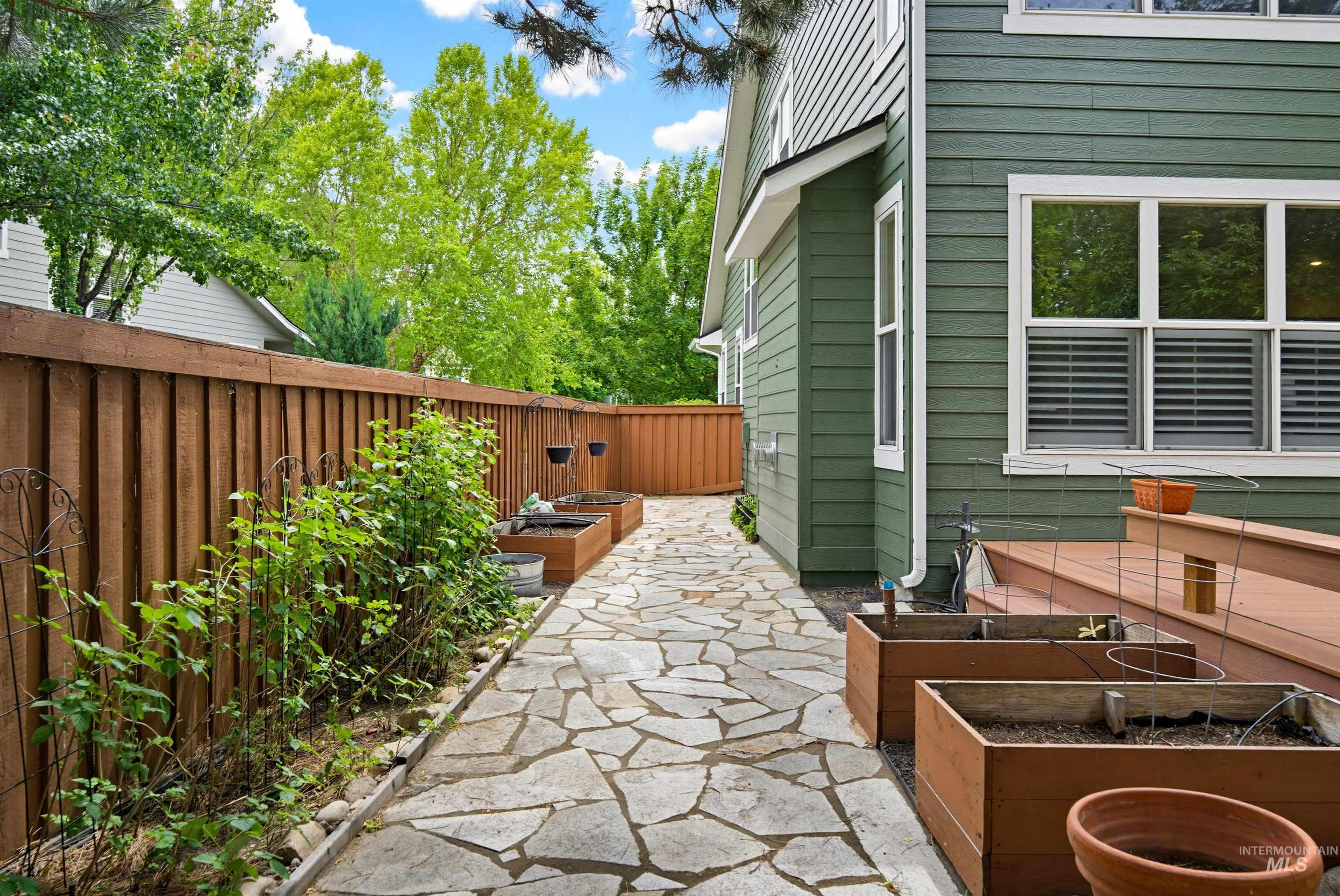 6332 E Gateway Court, Boise, Idaho 83716, 4 Bedrooms, 3.5 Bathrooms, Residential For Sale, Price $739,000, 98987437