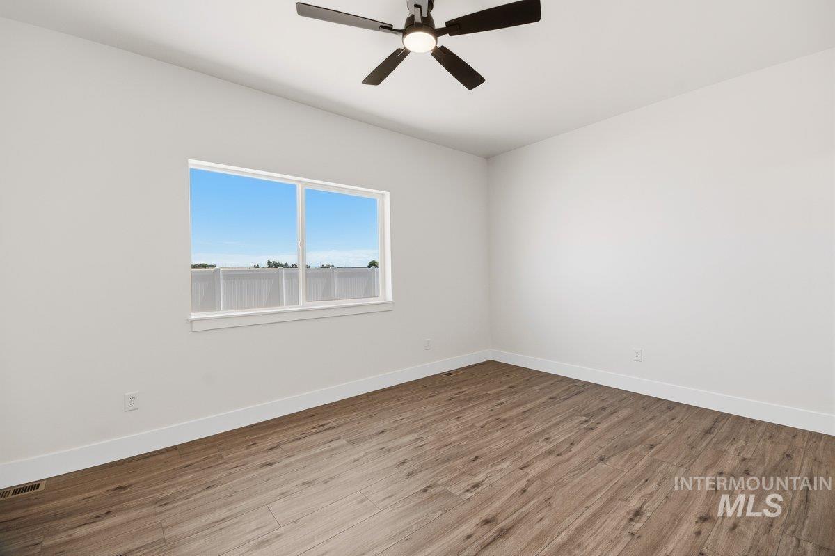 2006 Trae Street, Jerome, Idaho 83338, 3 Bedrooms, 2 Bathrooms, Residential For Sale, Price $384,000,MLS 98987438