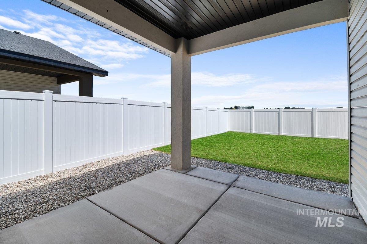 2006 Trae Street, Jerome, Idaho 83338, 3 Bedrooms, 2 Bathrooms, Residential For Sale, Price $384,000,MLS 98987438