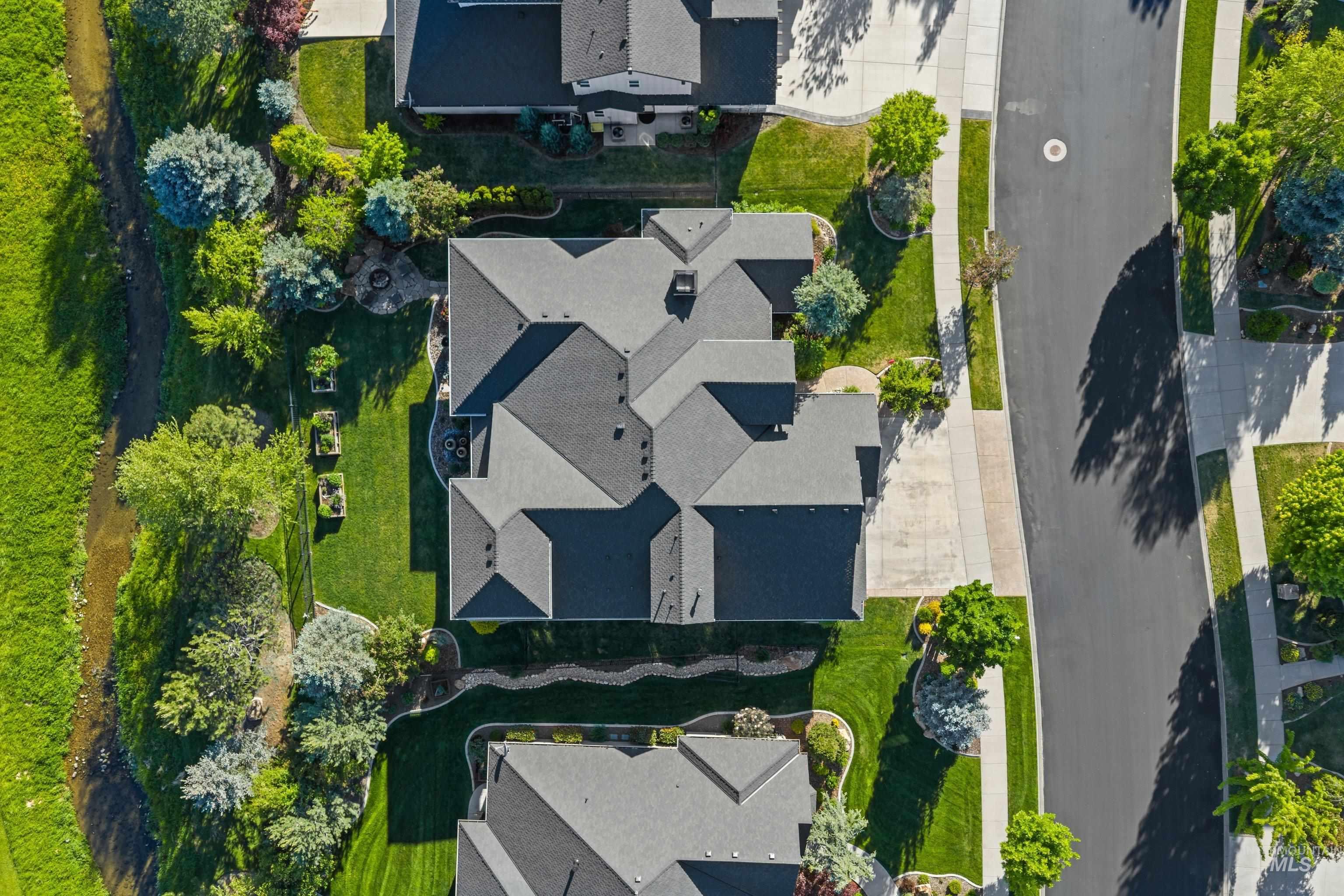 645 E Fishing Creek Lane, Eagle, Idaho 83616, 3 Bedrooms, 3.5 Bathrooms, Residential For Sale, Price $1,499,000, 98987439