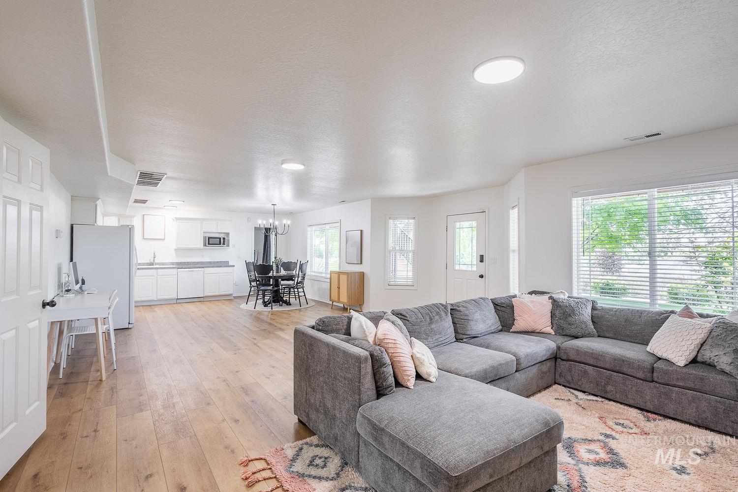 512 Sherry Rd, Nampa, Idaho 83686, 5 Bedrooms, 4 Bathrooms, Residential For Sale, Price $925,000, 98987442