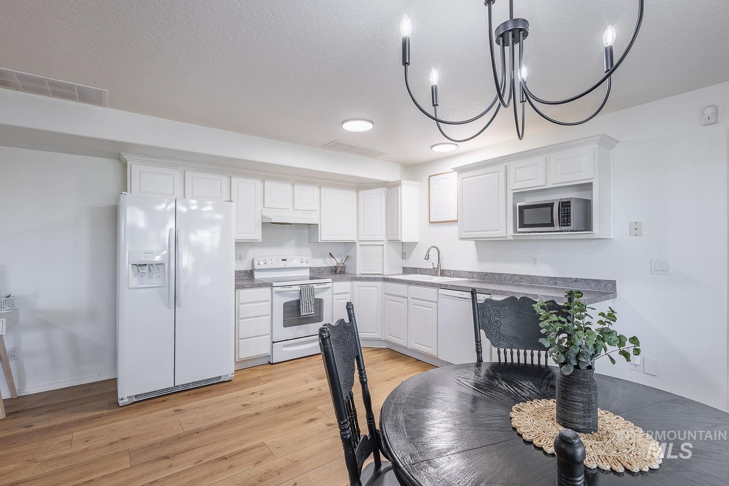 512 Sherry Rd, Nampa, Idaho 83686, 5 Bedrooms, 4 Bathrooms, Residential For Sale, Price $925,000, 98987442