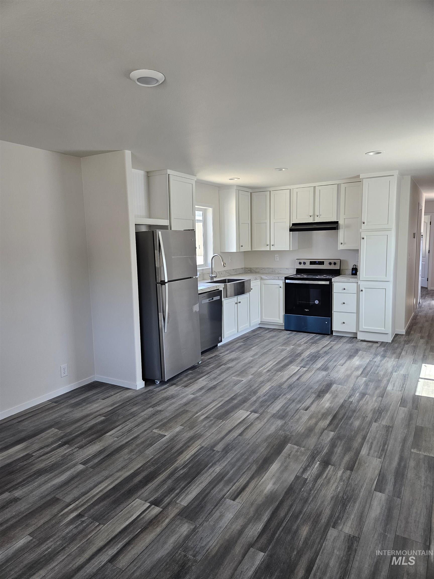 370 W 12th S, Mountain Home, Idaho 83647, 2 Bedrooms, 1 Bathroom, Residential For Sale, Price $80,000, 98987447