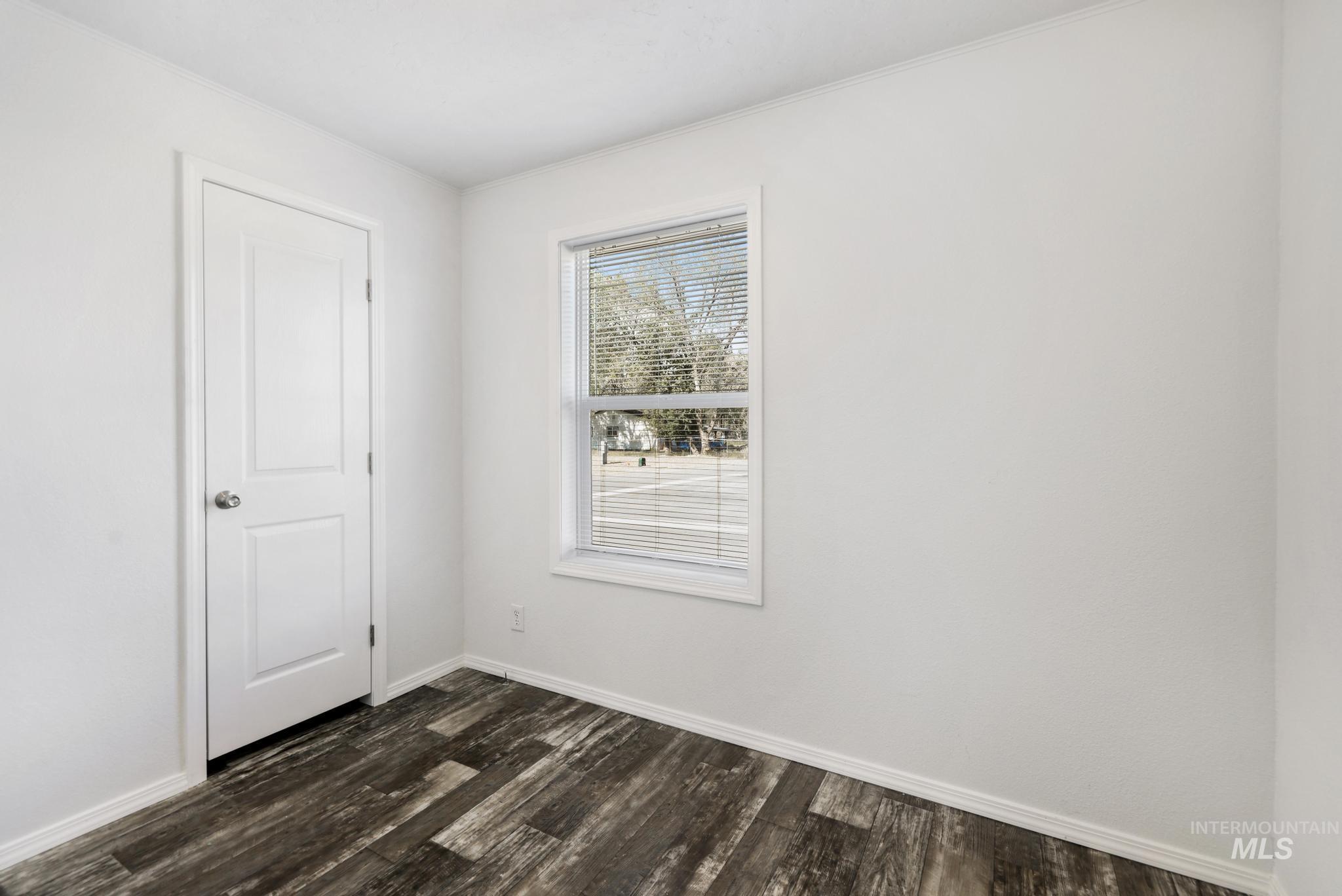 370 W 12th S, Mountain Home, Idaho 83647, 3 Bedrooms, 2 Bathrooms, Residential For Sale, Price $95,000, 98987448