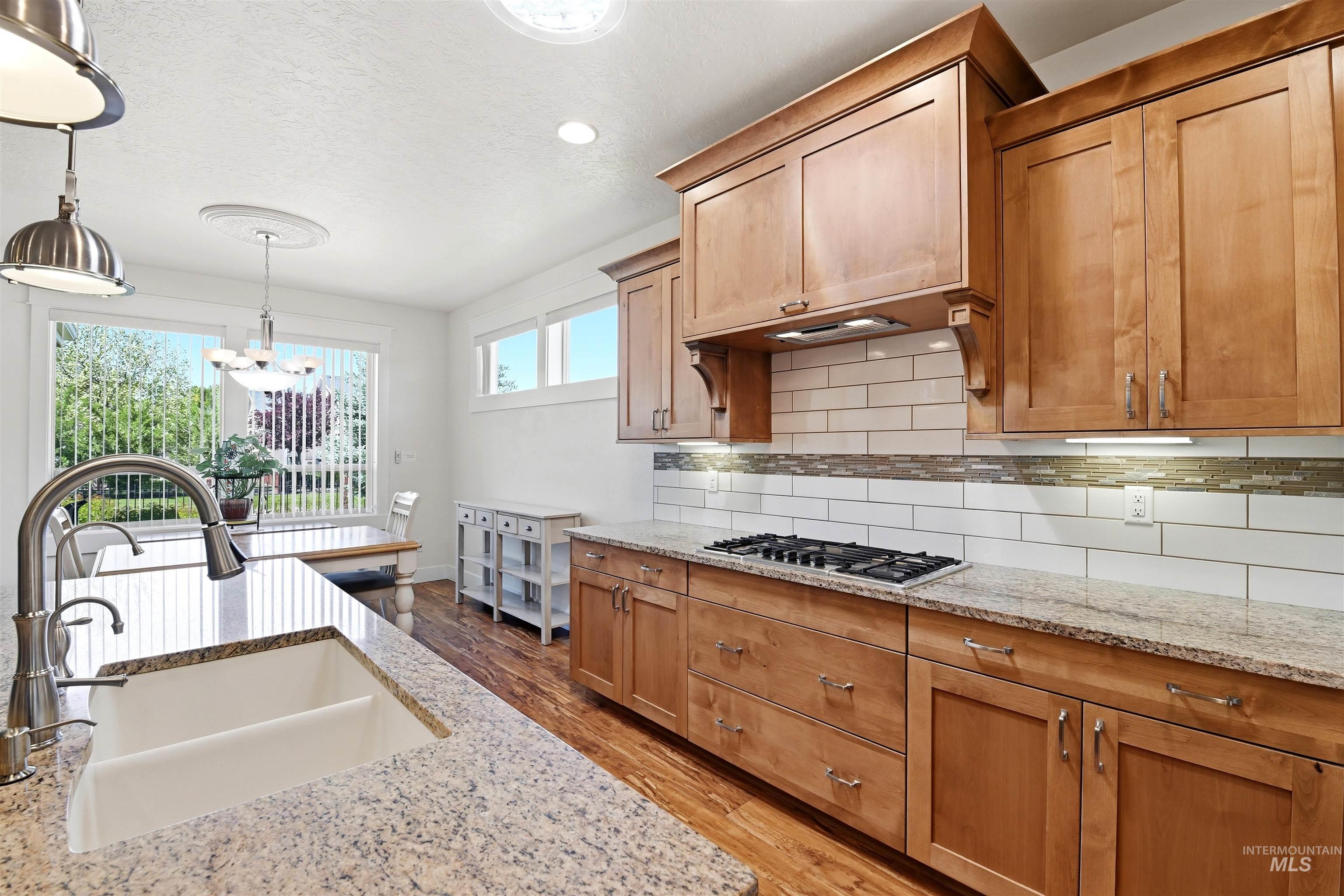 1091 N Hornback Ave, Star, Idaho 83669, 3 Bedrooms, 2 Bathrooms, Residential For Sale, Price $605,000, 98987450