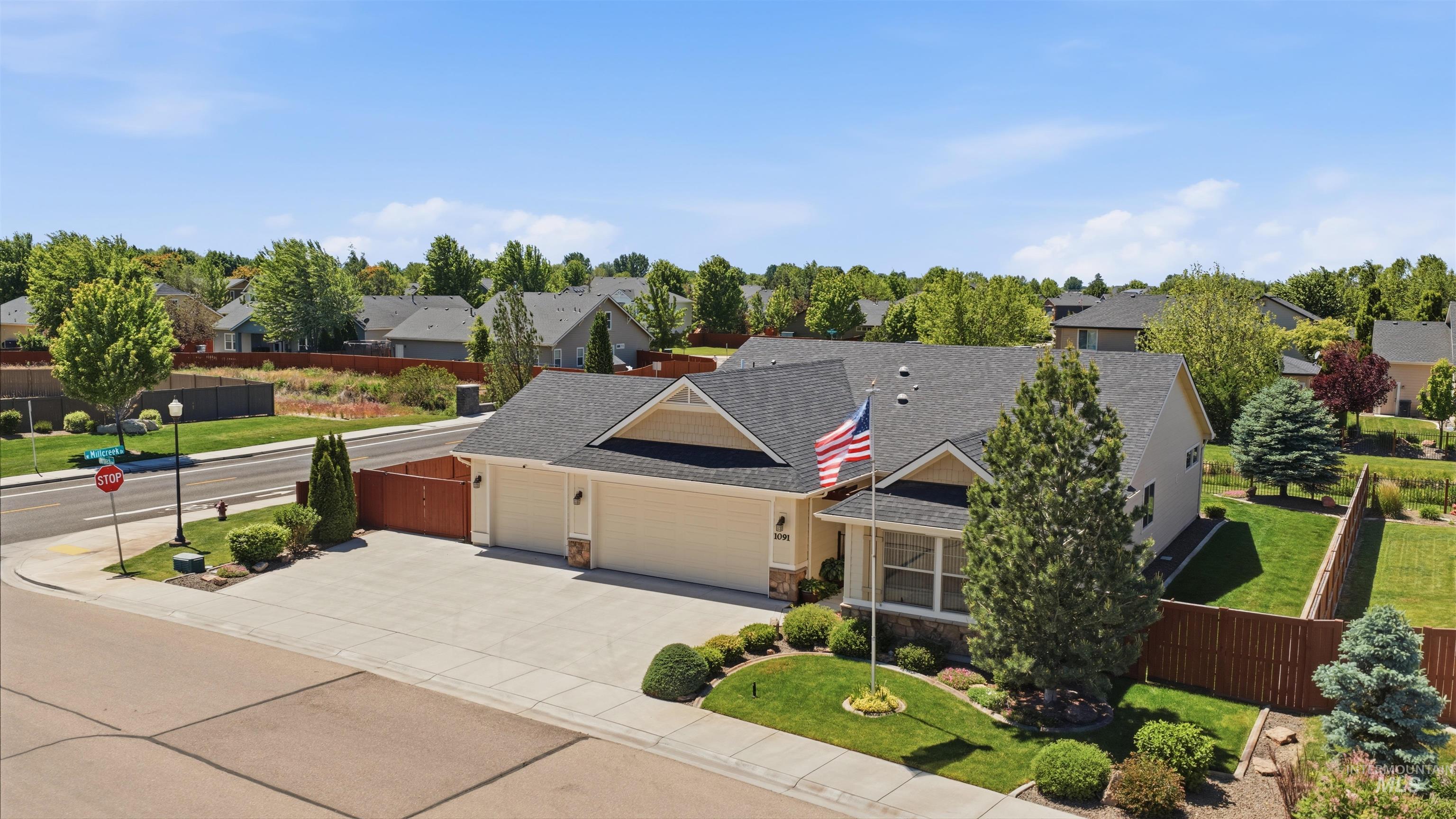 1091 N Hornback Ave, Star, Idaho 83669, 3 Bedrooms, 2 Bathrooms, Residential For Sale, Price $605,000, 98987450