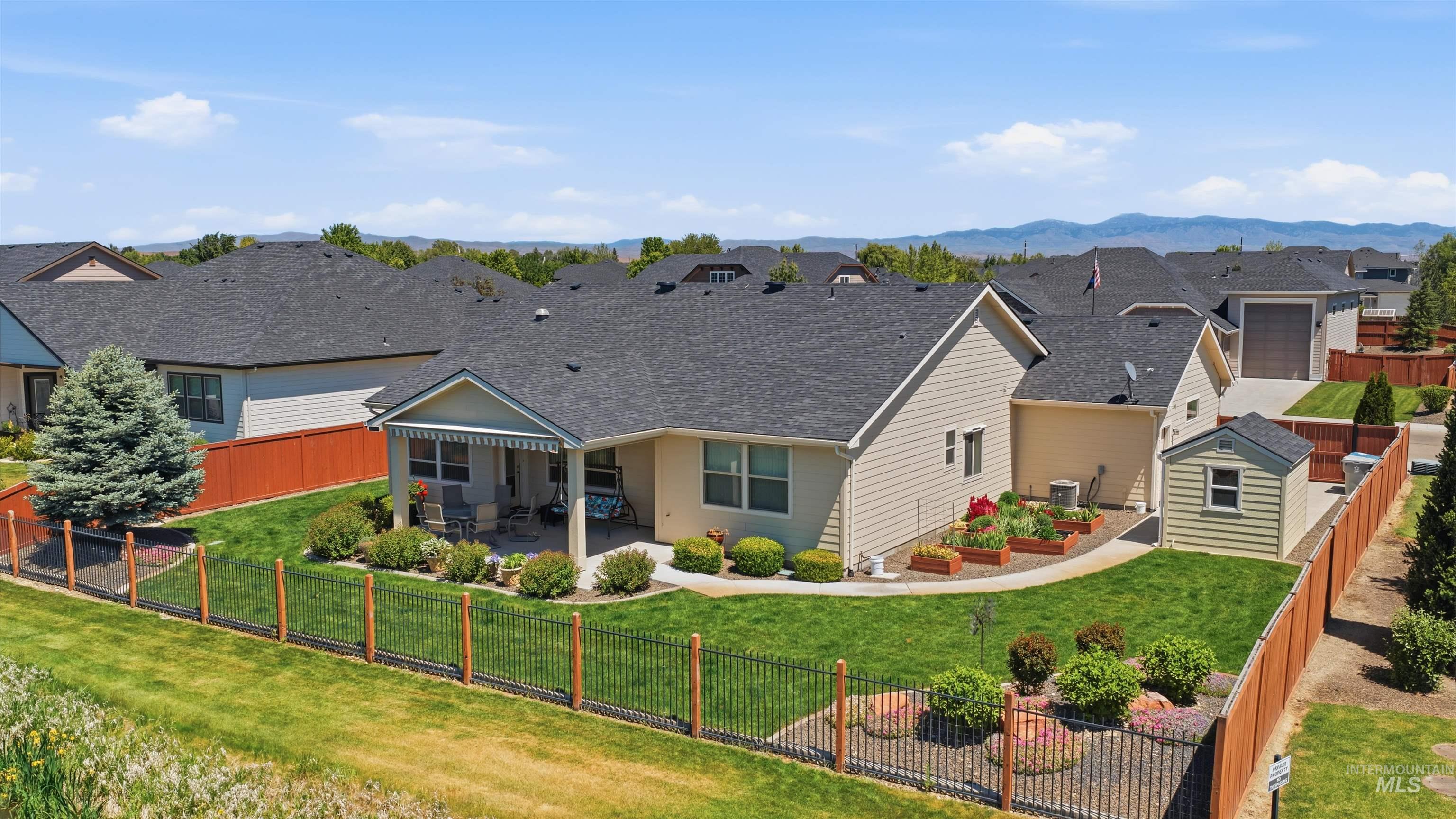 1091 N Hornback Ave, Star, Idaho 83669, 3 Bedrooms, 2 Bathrooms, Residential For Sale, Price $605,000, 98987450