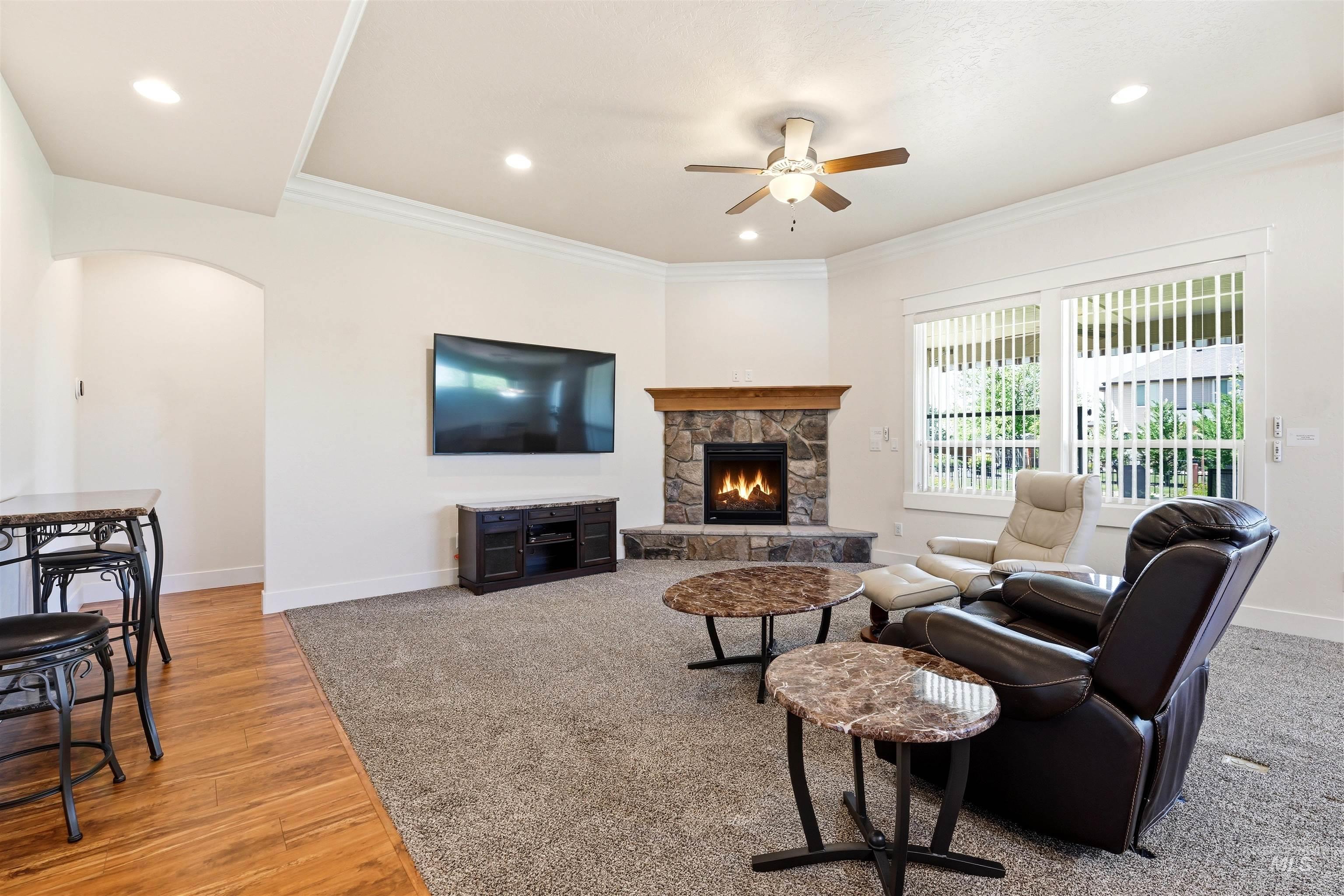 1091 N Hornback Ave, Star, Idaho 83669, 3 Bedrooms, 2 Bathrooms, Residential For Sale, Price $605,000, 98987450