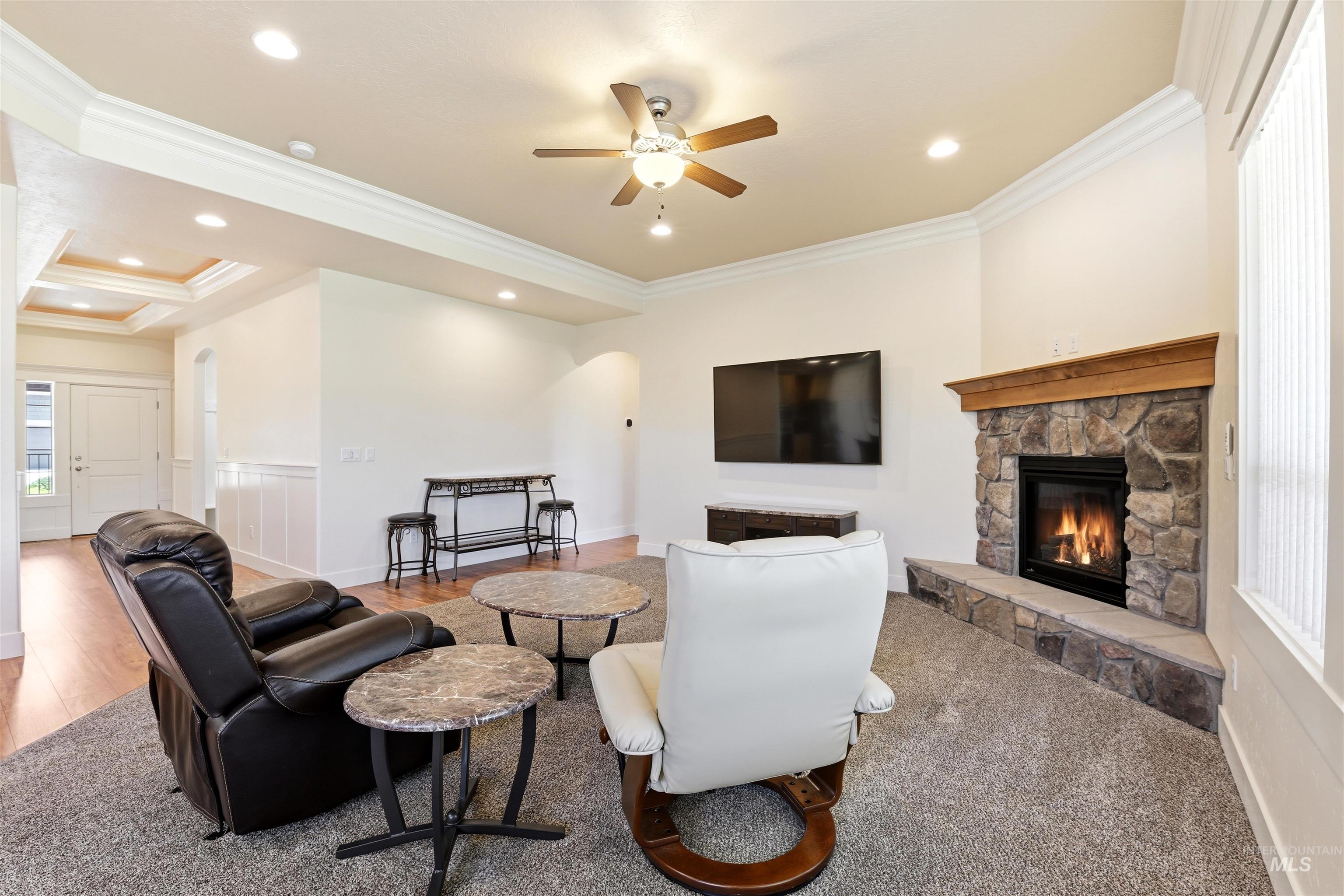 1091 N Hornback Ave, Star, Idaho 83669, 3 Bedrooms, 2 Bathrooms, Residential For Sale, Price $605,000, 98987450