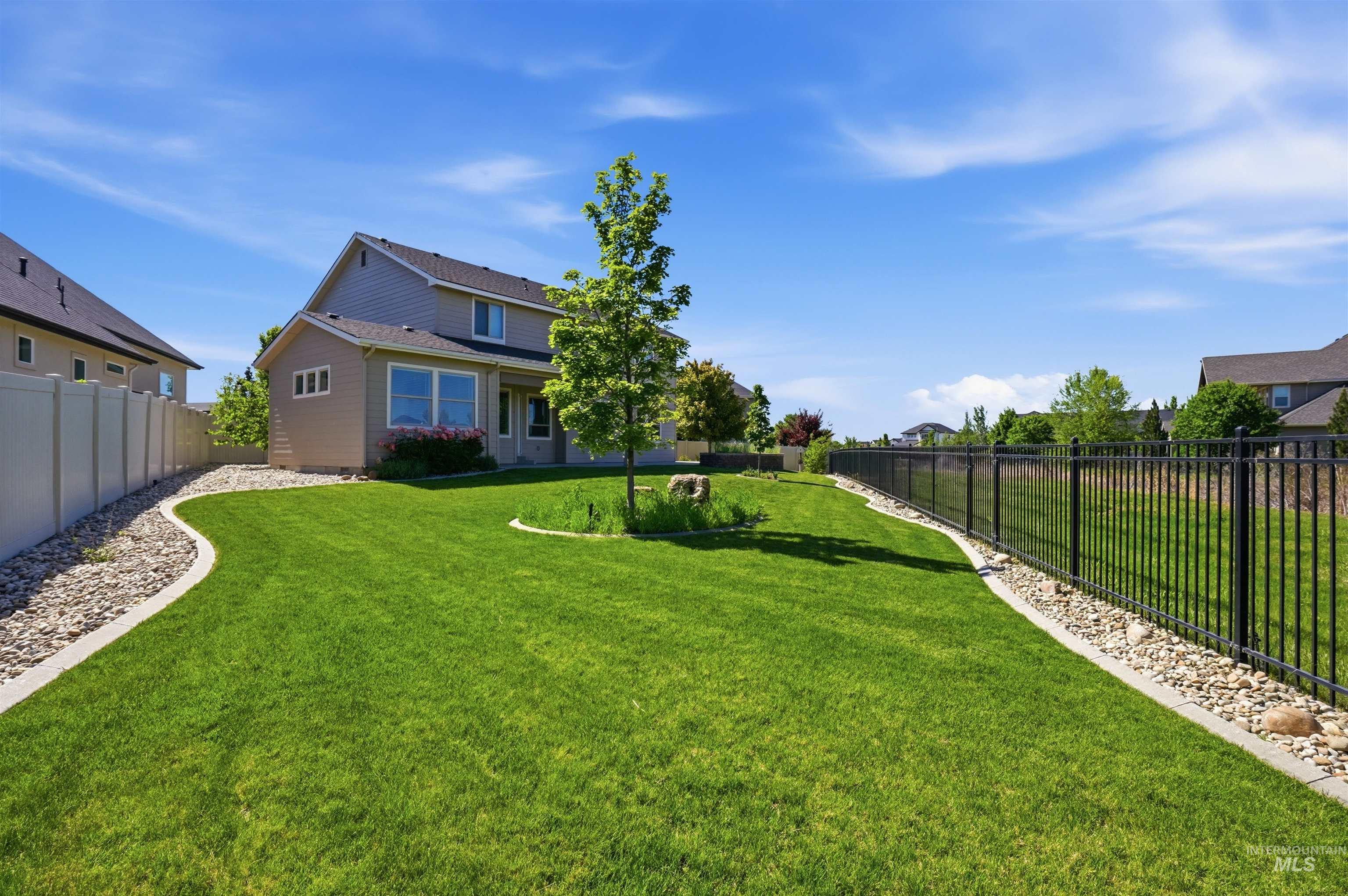 1175 N Champions Pl, Eagle, Idaho 83616, 5 Bedrooms, 2.5 Bathrooms, Residential For Sale, Price $899,900, 98987451