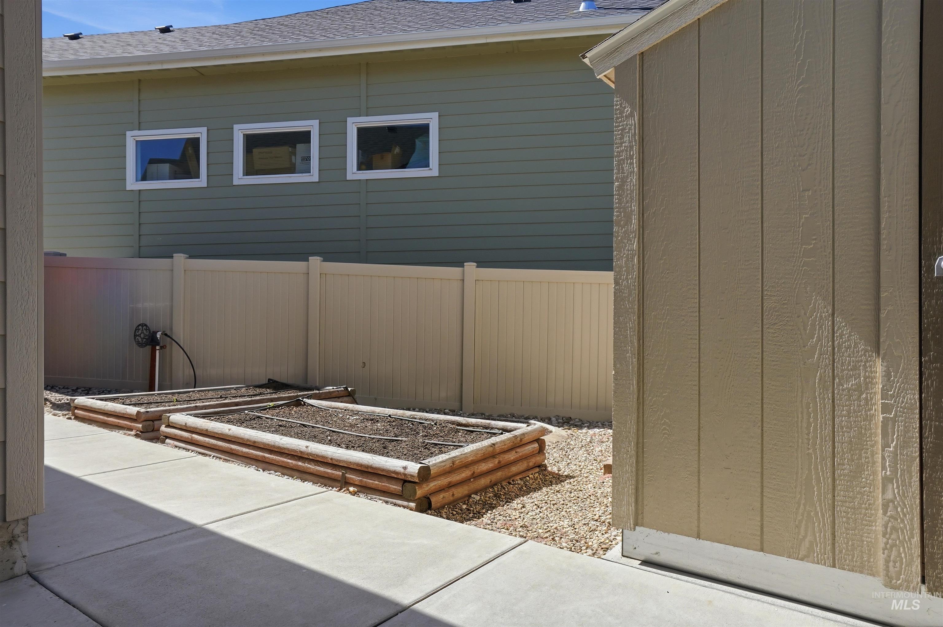 1175 N Champions Pl, Eagle, Idaho 83616, 5 Bedrooms, 2.5 Bathrooms, Residential For Sale, Price $899,900, 98987451