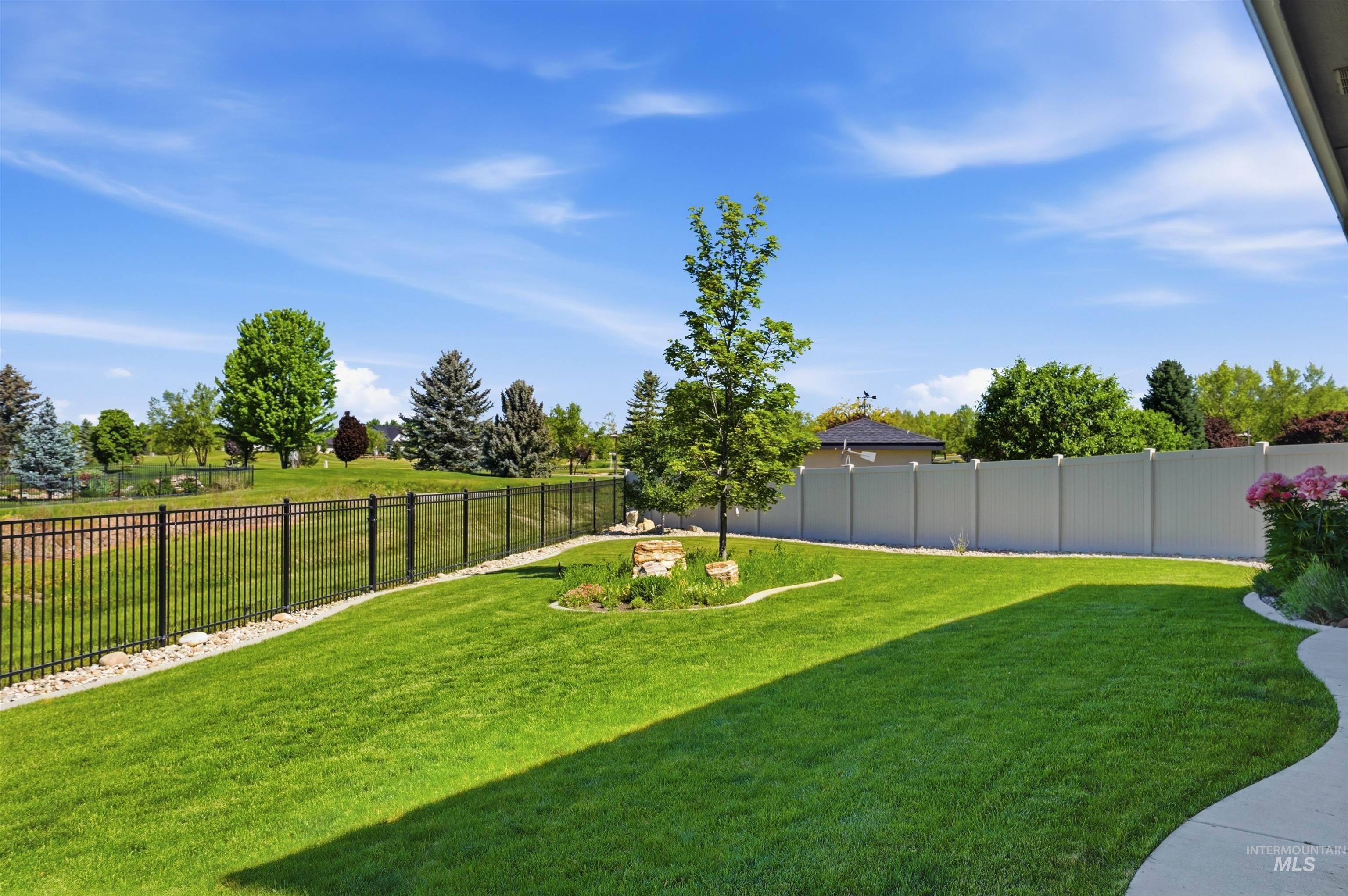 1175 N Champions Pl, Eagle, Idaho 83616, 5 Bedrooms, 2.5 Bathrooms, Residential For Sale, Price $899,900, 98987451