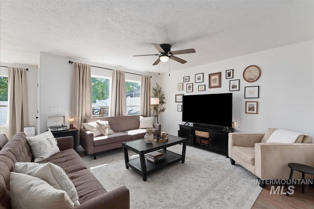 6062 S Tambourine Ave, Boise, Idaho 83709, 3 Bedrooms, 2.5 Bathrooms, Residential For Sale, Price $415,000, 98987453