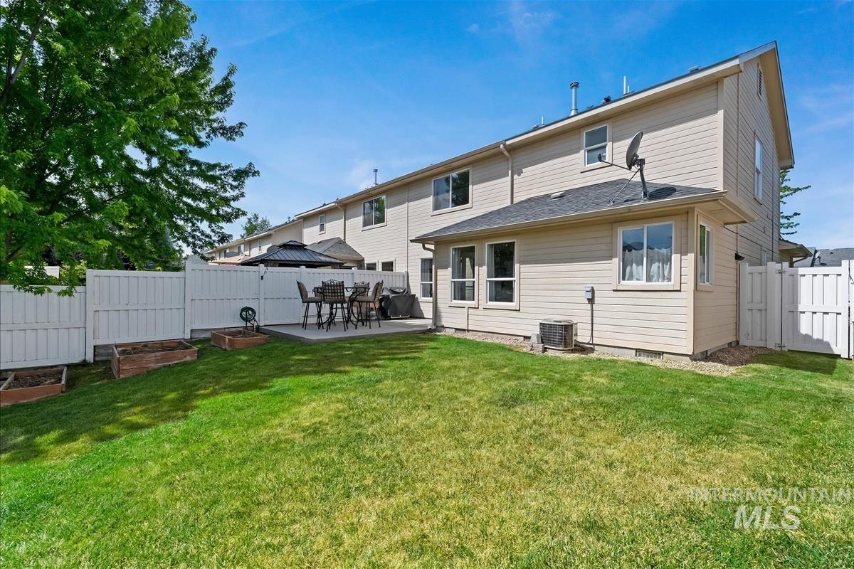 6062 S Tambourine Ave, Boise, Idaho 83709, 3 Bedrooms, 2.5 Bathrooms, Residential For Sale, Price $415,000, 98987453