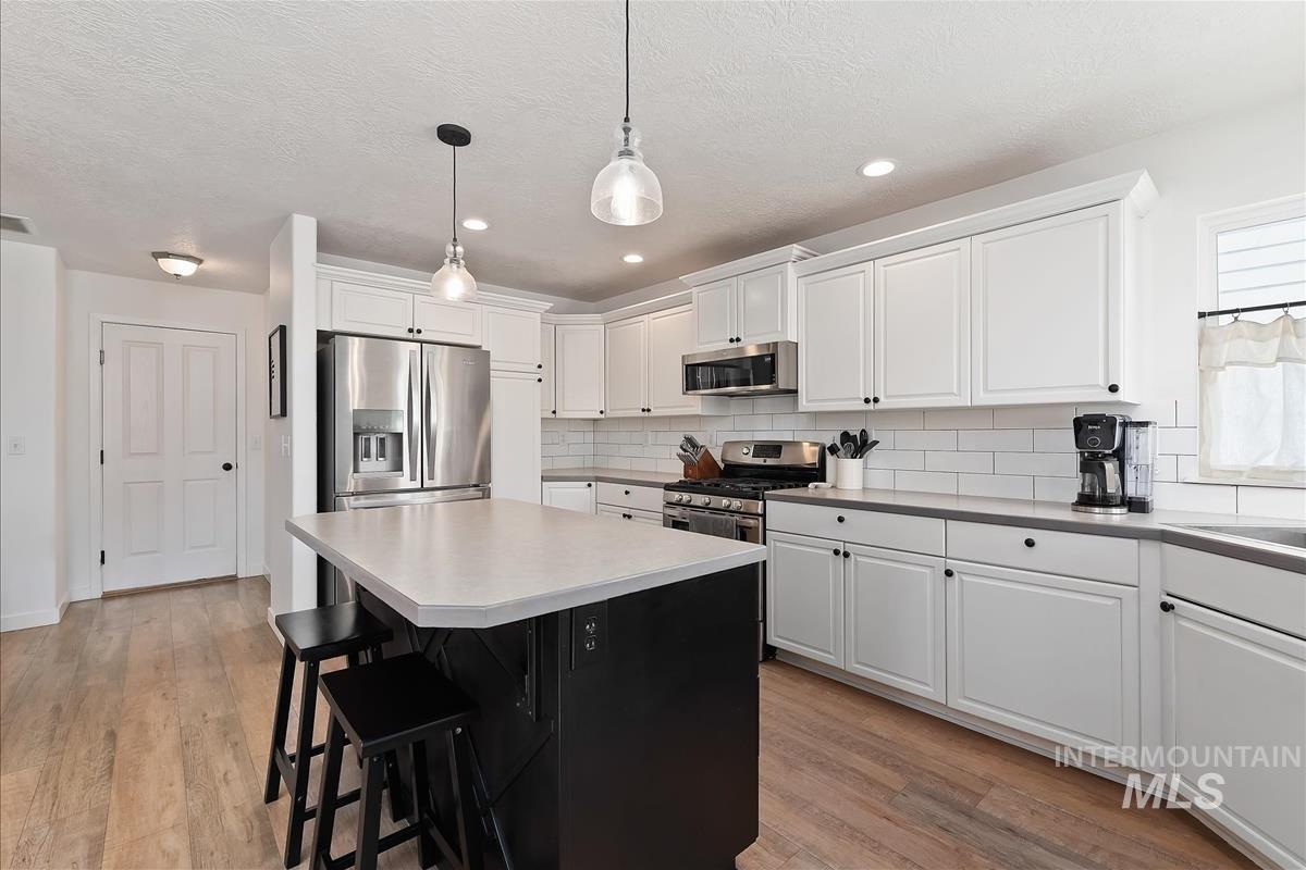 6062 S Tambourine Ave, Boise, Idaho 83709, 3 Bedrooms, 2.5 Bathrooms, Residential For Sale, Price $415,000, 98987453