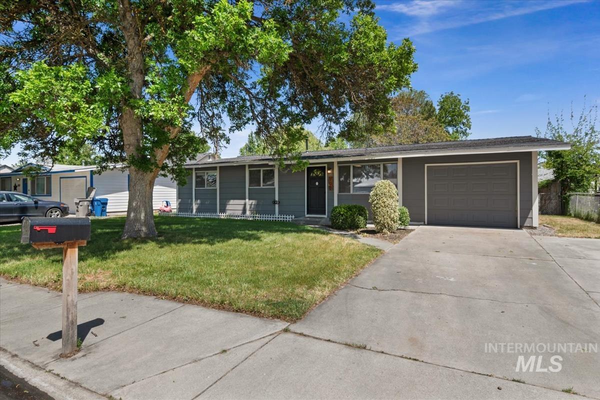 108 N Rowena St, Nampa, Idaho 83651-2043, 3 Bedrooms, 2 Bathrooms, Residential For Sale, Price $375,000, 98987454