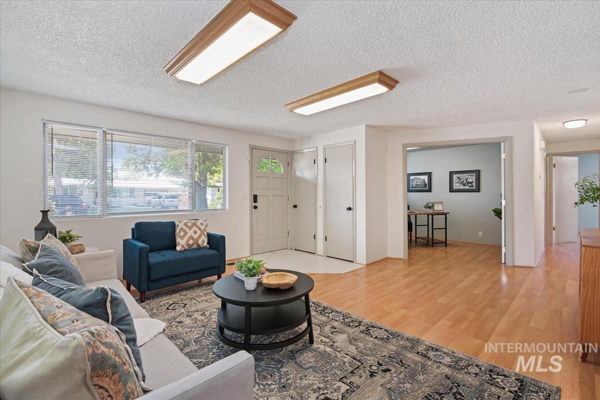108 N Rowena St, Nampa, Idaho 83651-2043, 3 Bedrooms, 2 Bathrooms, Residential For Sale, Price $375,000, 98987454