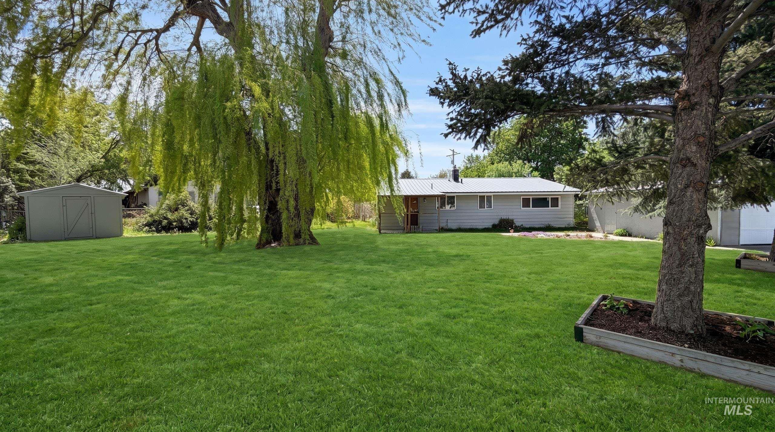 655 James Pl, Idaho Falls, Idaho 83401, 3 Bedrooms, 1 Bathroom, Residential For Sale, Price $258,000, 98987458