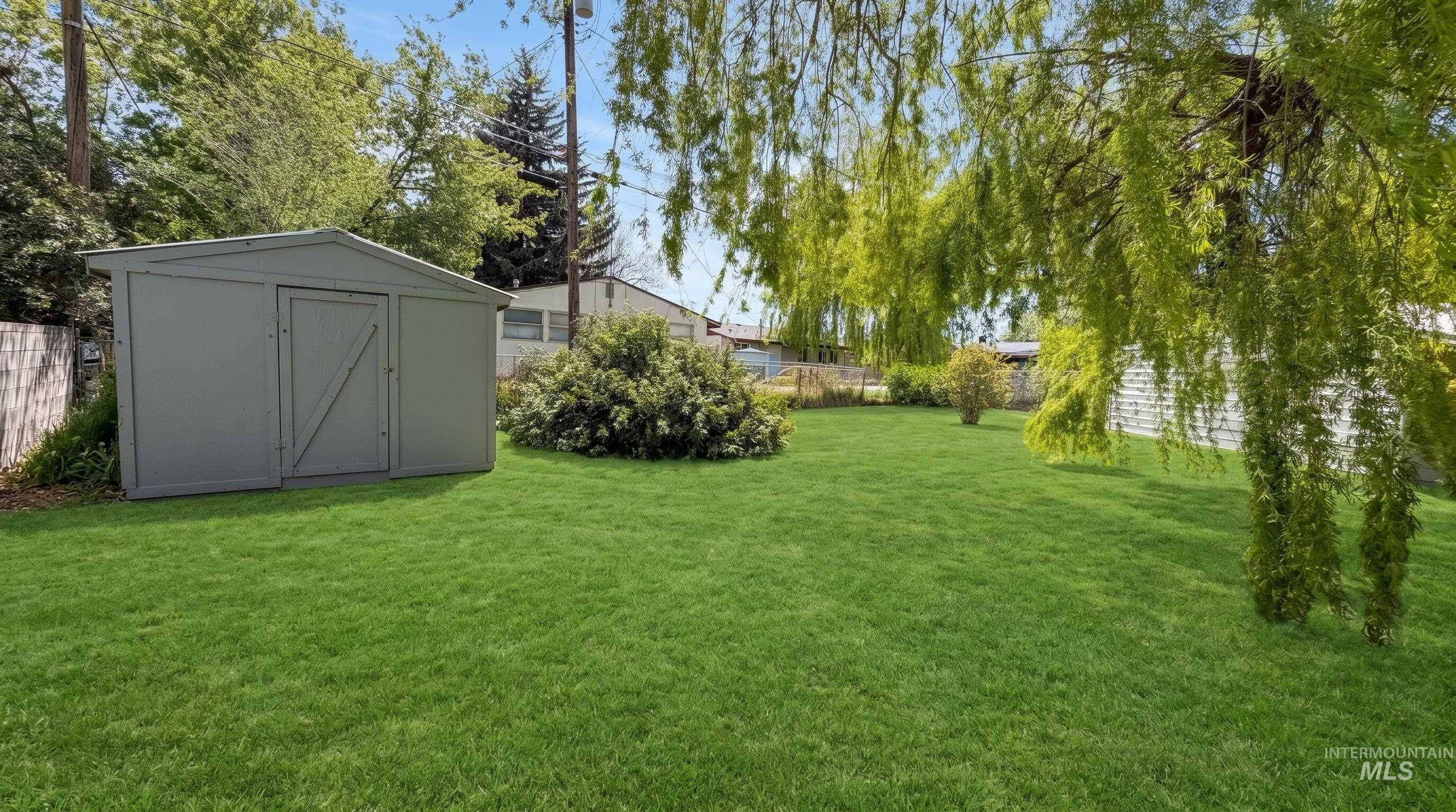 655 James Pl, Idaho Falls, Idaho 83401, 3 Bedrooms, 1 Bathroom, Residential For Sale, Price $258,000, 98987458