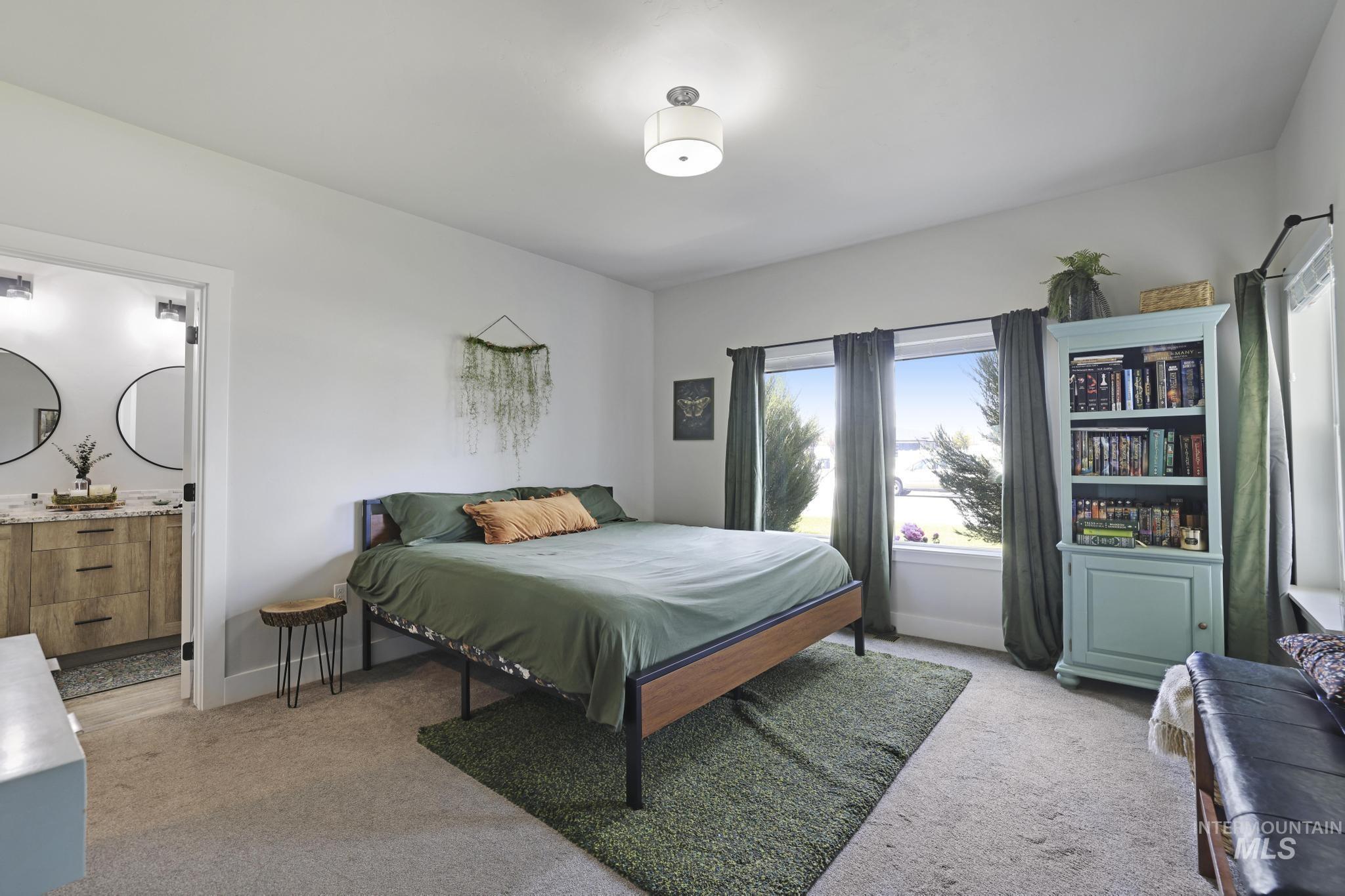 1040 Blueridge Dr, Kimberly, Idaho 83341-1828, 3 Bedrooms, 2.5 Bathrooms, Residential For Sale, Price $479,900, 98987461