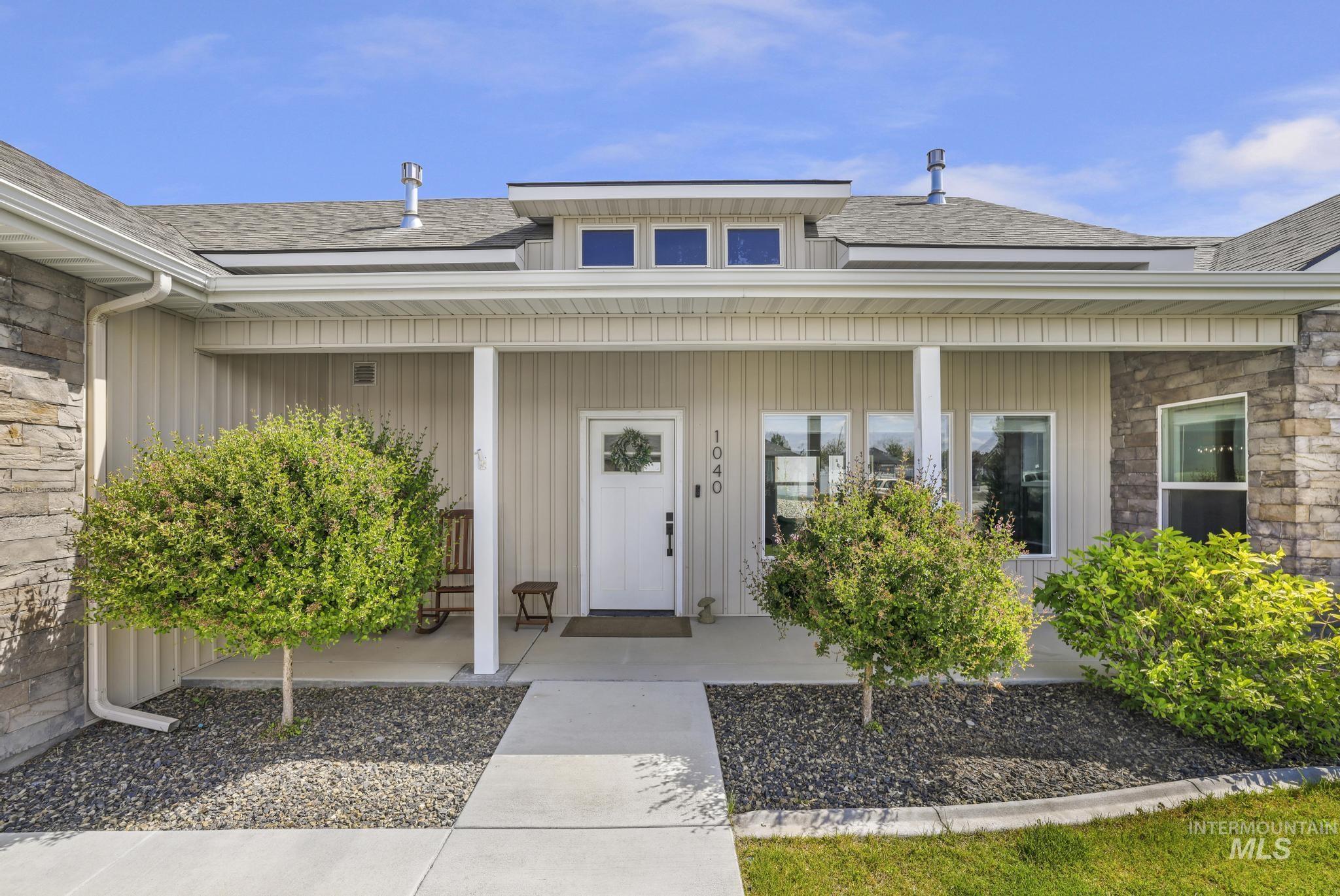 1040 Blueridge Dr, Kimberly, Idaho 83341-1828, 3 Bedrooms, 2.5 Bathrooms, Residential For Sale, Price $479,900,MLS 98987461
