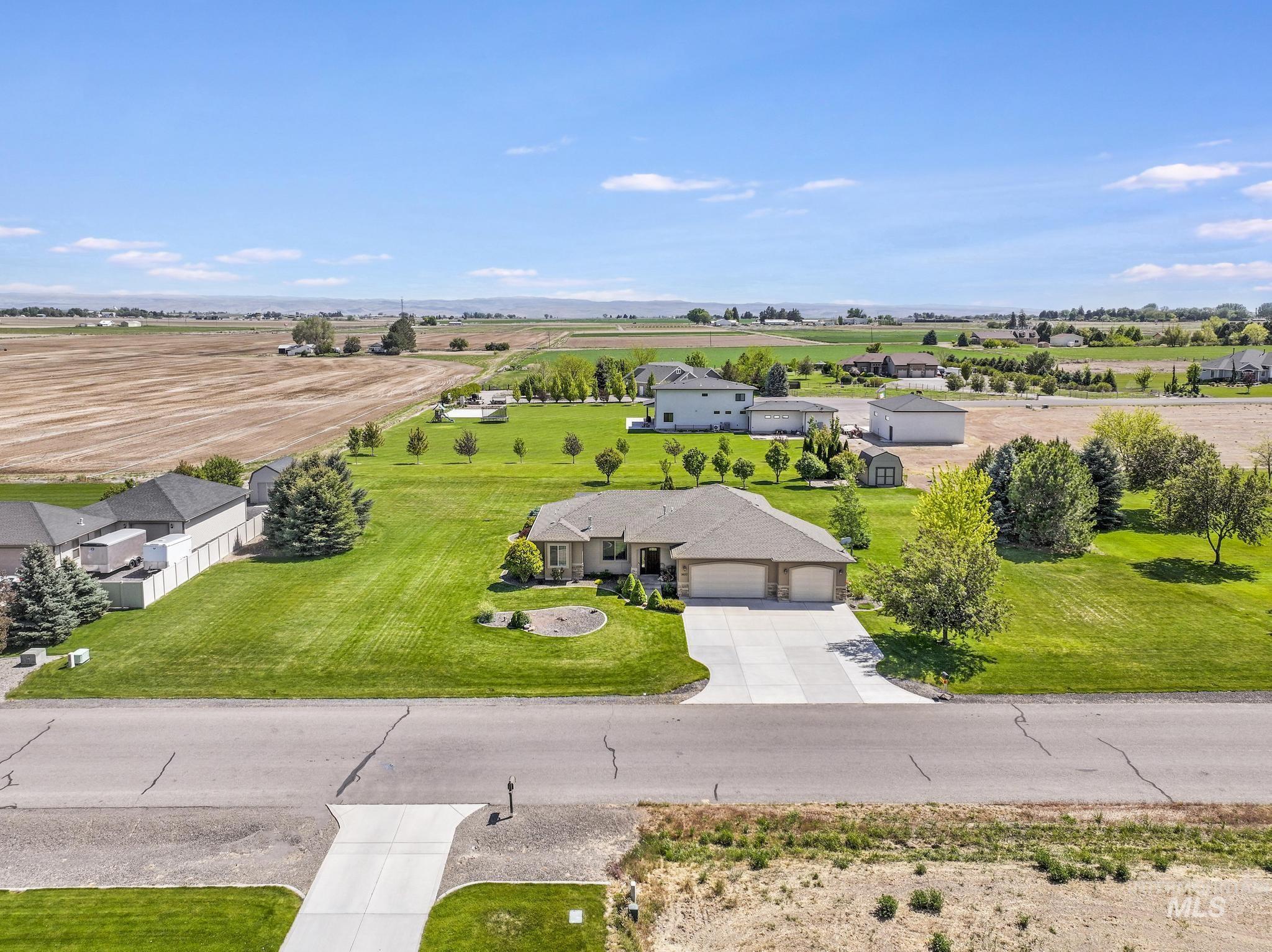 3623 E 3880 N, Kimberly, Idaho 83341, 4 Bedrooms, 2 Bathrooms, Residential For Sale, Price $580,000, 98987462