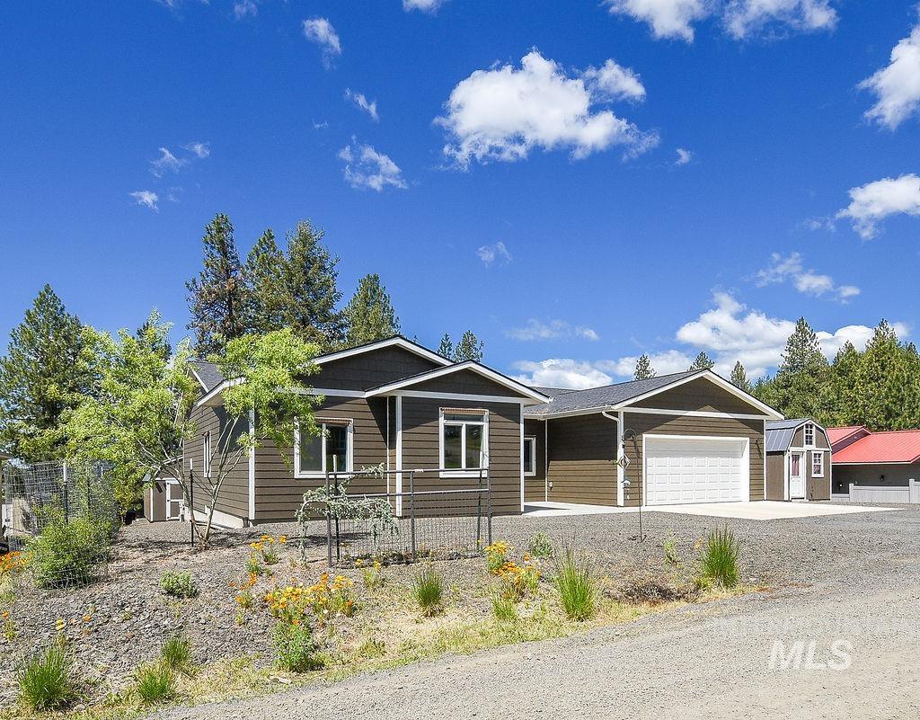 801 Washington St., Deary, Idaho 83823, 4 Bedrooms, 2 Bathrooms, Residential For Sale, Price $495,000,MLS 98987465