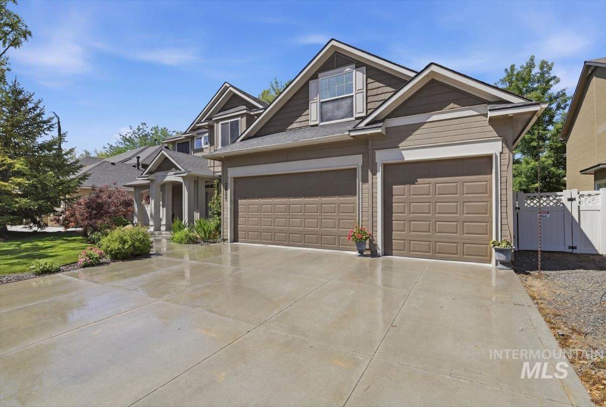 2884 W Torana, Meridian, Idaho 83646, 3 Bedrooms, 2.5 Bathrooms, Residential For Sale, Price $769,900, 98987467
