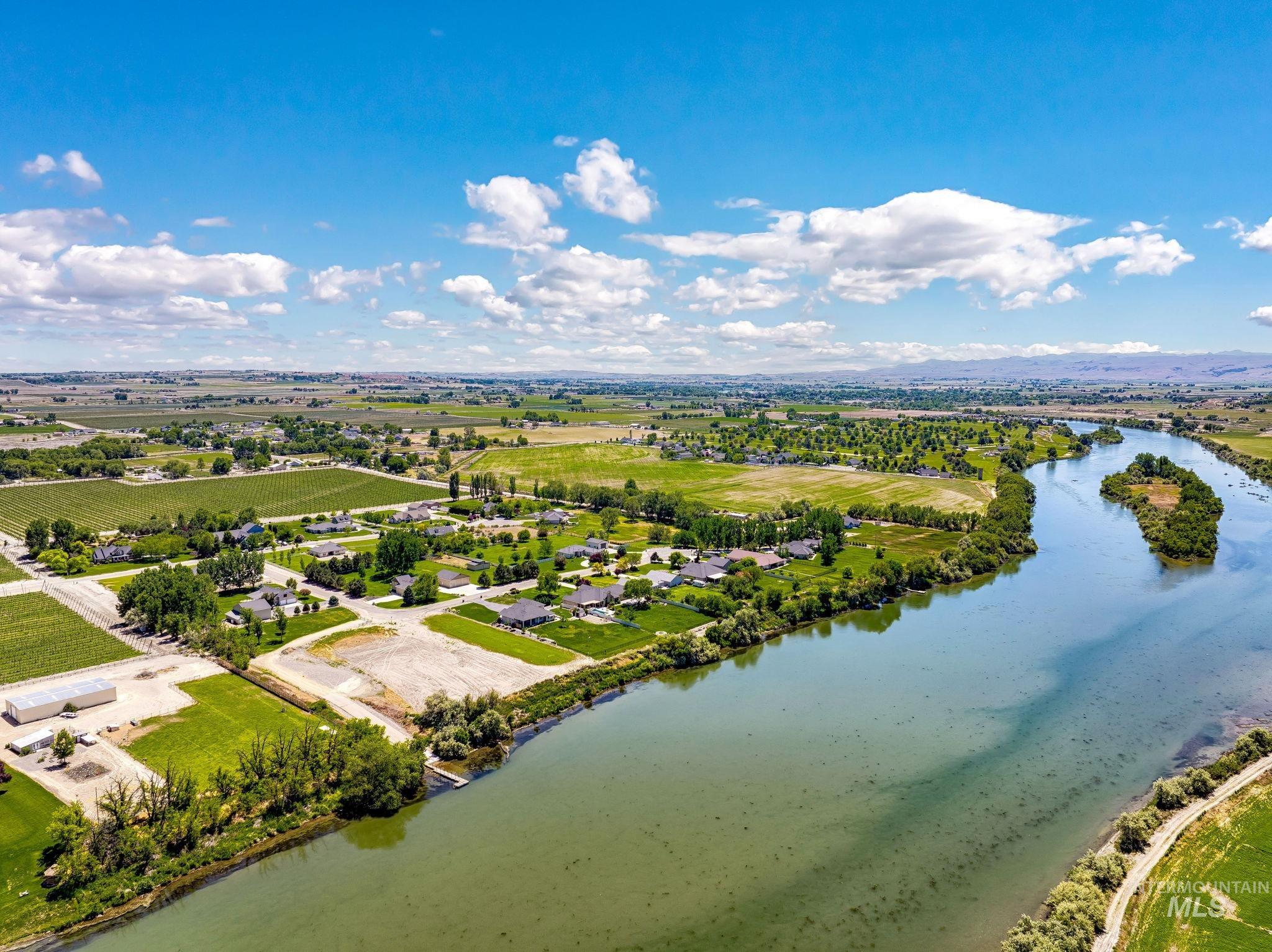 19651 Sandy Beach Ct, Wilder, Idaho 83676, 4 Bedrooms, 3 Bathrooms, Residential For Sale, Price $850,000,MLS 98987468