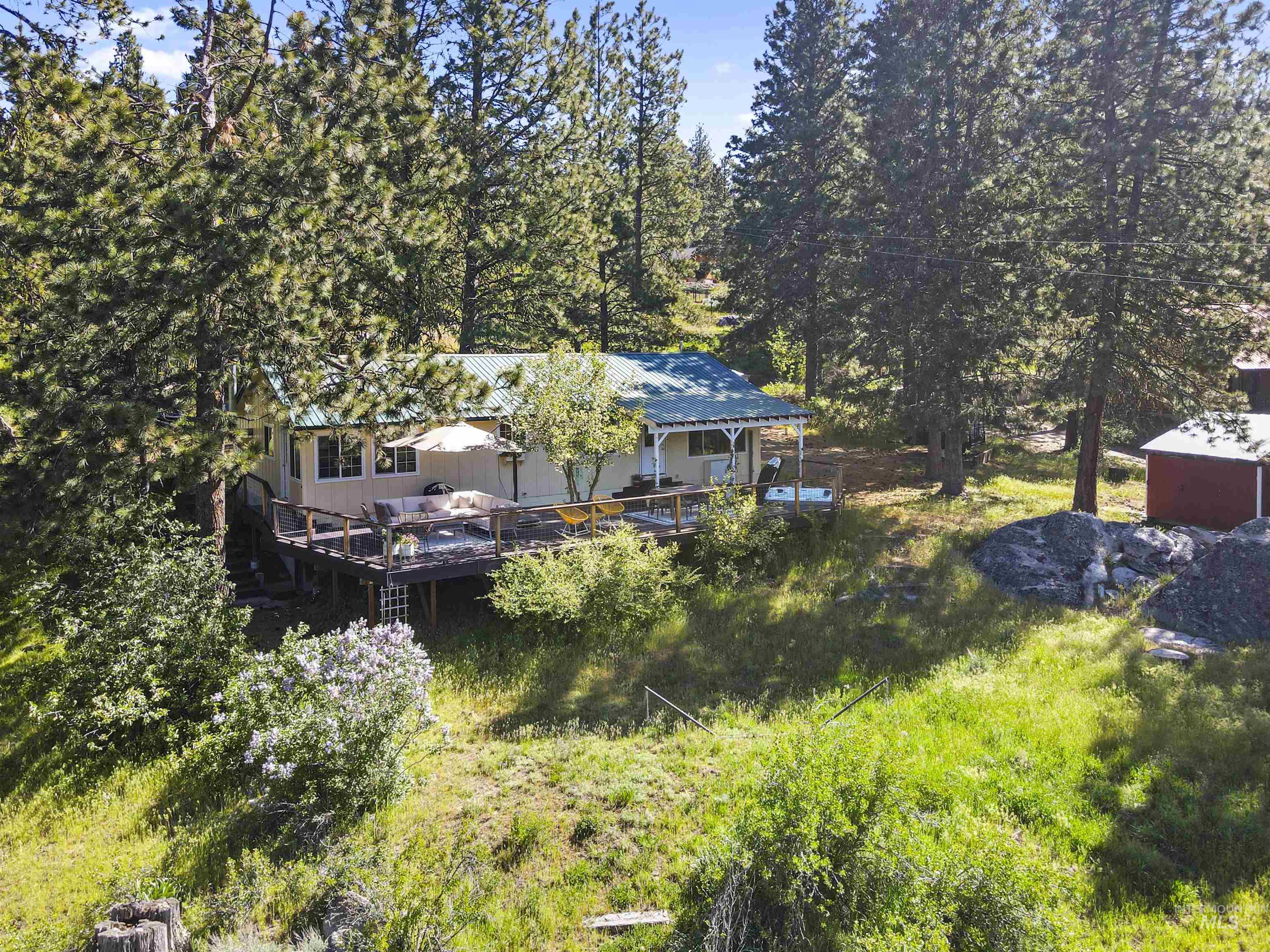 3 Laguna Place, Cascade, Idaho 83611, 2 Bedrooms, 1 Bathroom, Residential For Sale, Price $539,000,MLS 98987473