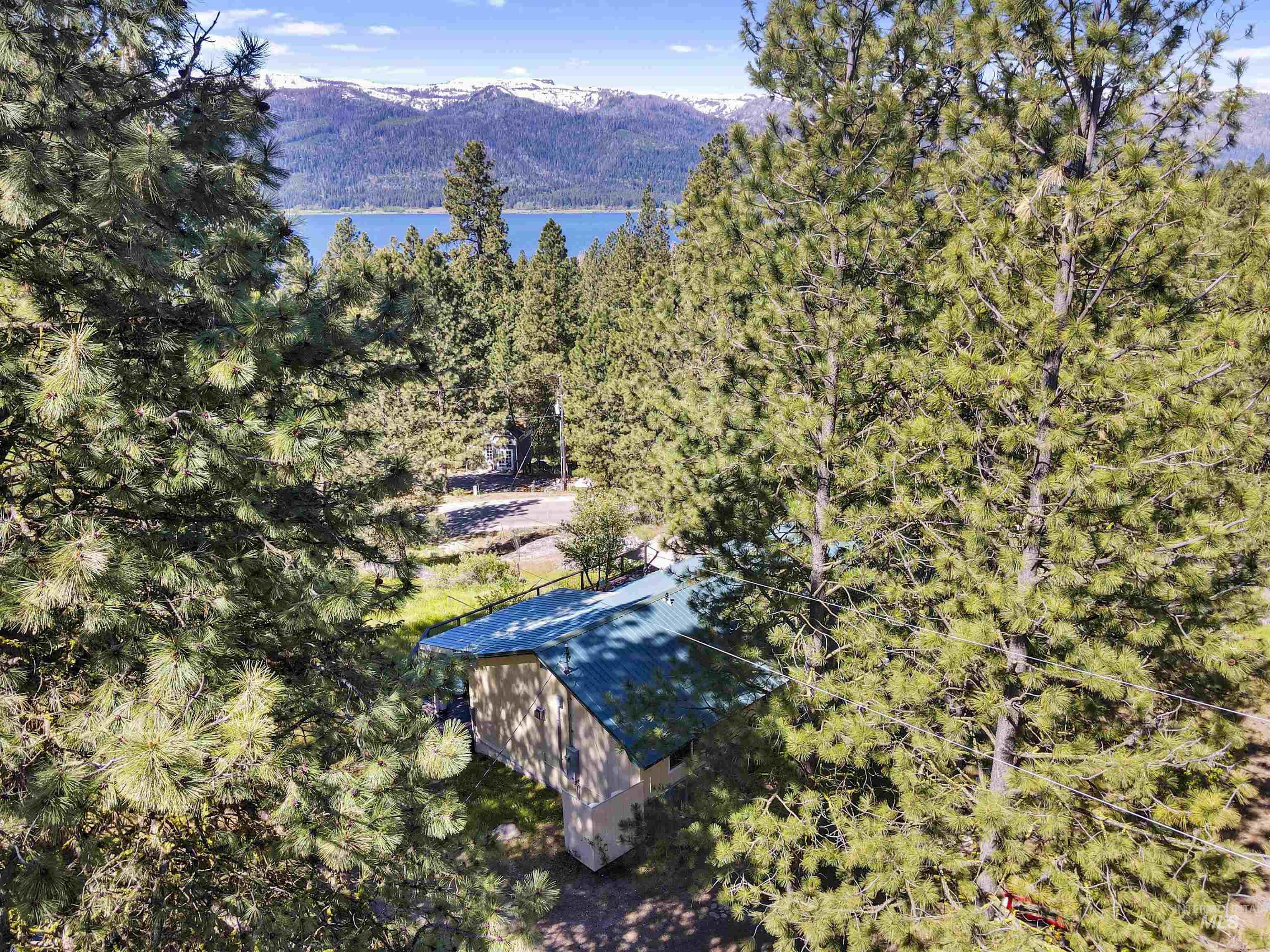 3 Laguna Place, Cascade, Idaho 83611, 2 Bedrooms, 1 Bathroom, Residential For Sale, Price $539,000,MLS 98987473