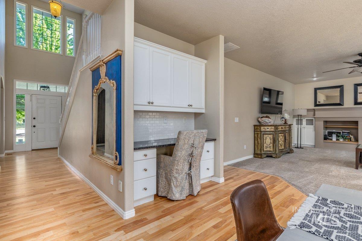 279 E Stonewater Ct, Eagle, Idaho 83616, 4 Bedrooms, 2.5 Bathrooms, Residential For Sale, Price $800,000,MLS 98987476